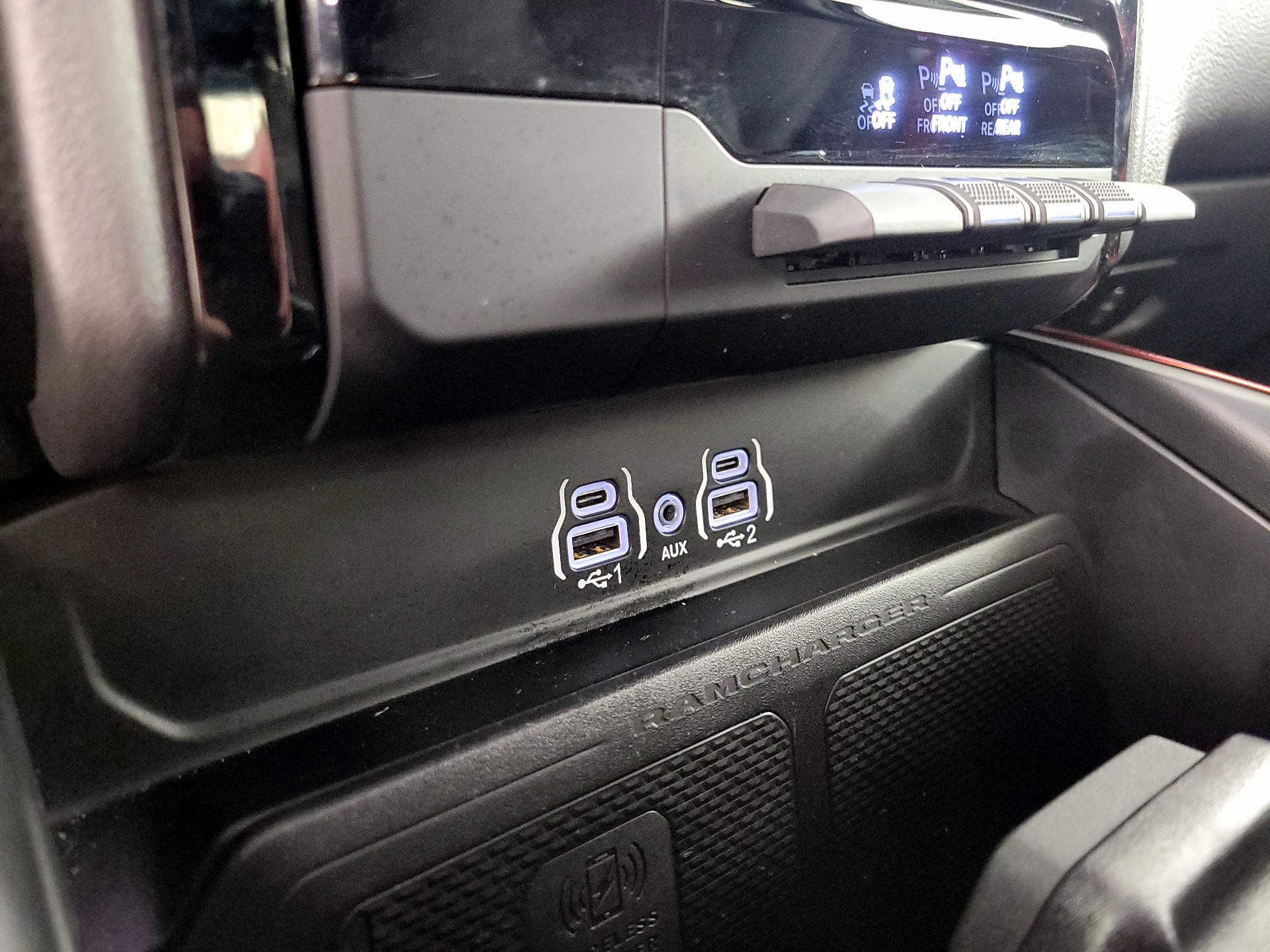 Thumbnail: 2025 RAM 1500 - 19