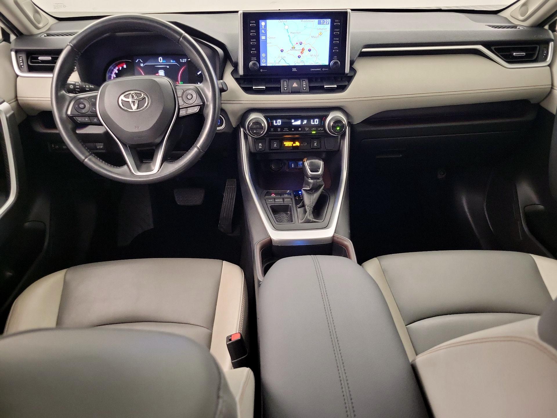 Thumbnail: 2020 Toyota RAV4 - 9
