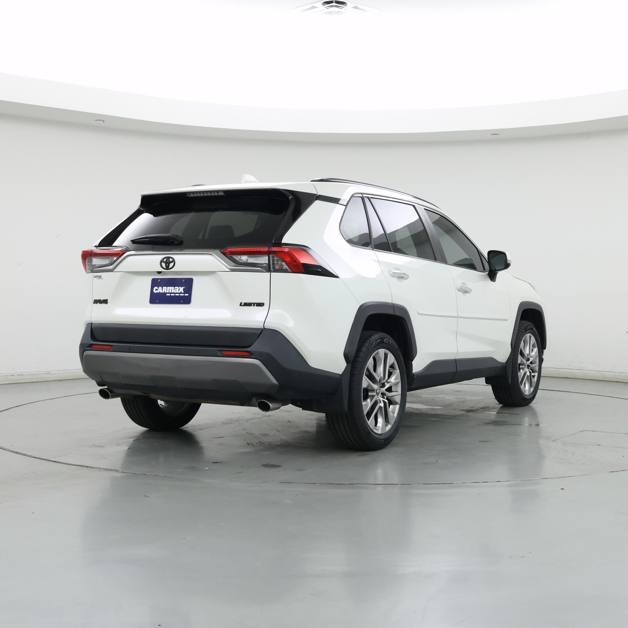 Thumbnail: 2020 Toyota RAV4 - 8