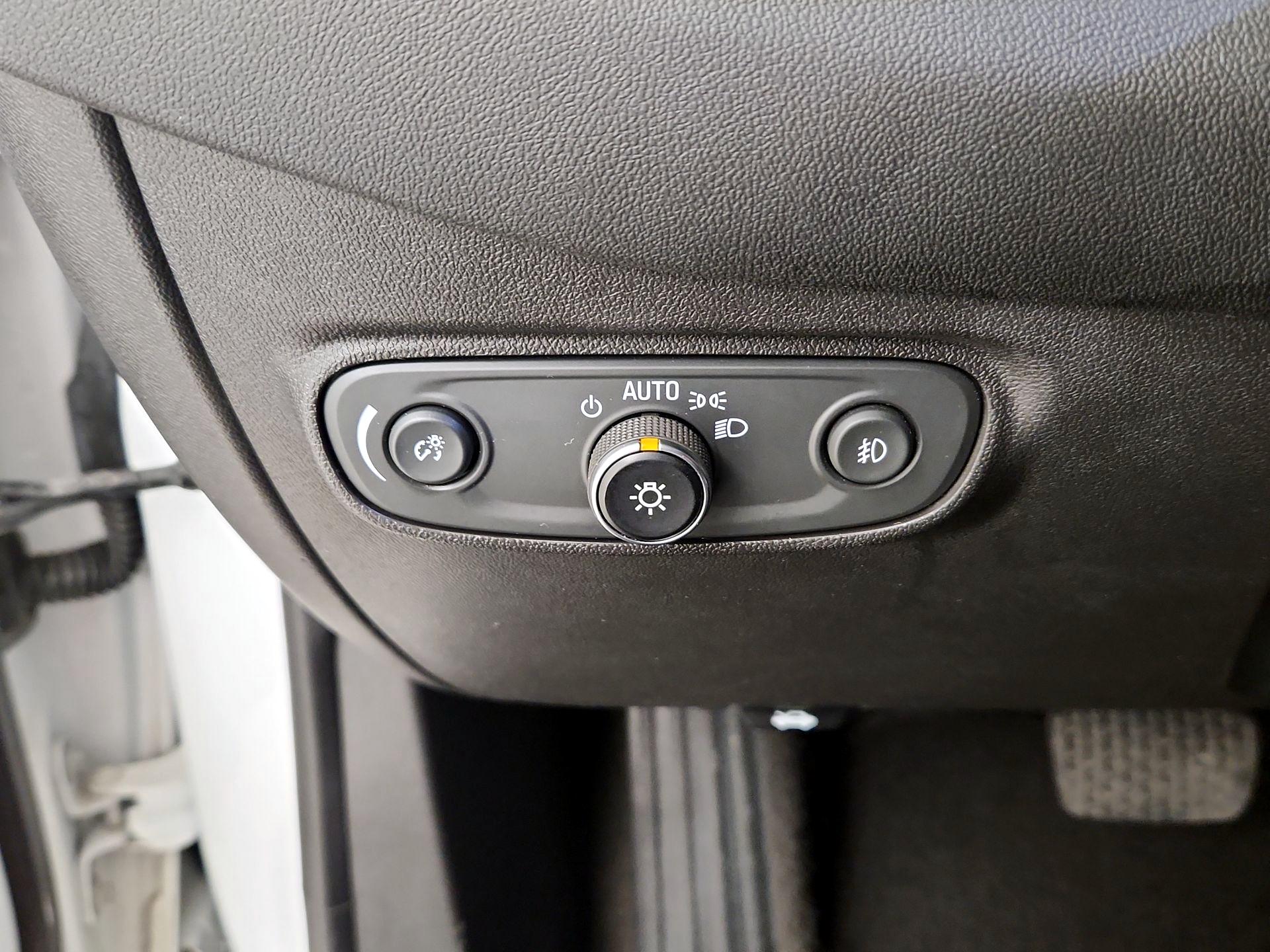 Thumbnail: 2020 Chevrolet Equinox - 13