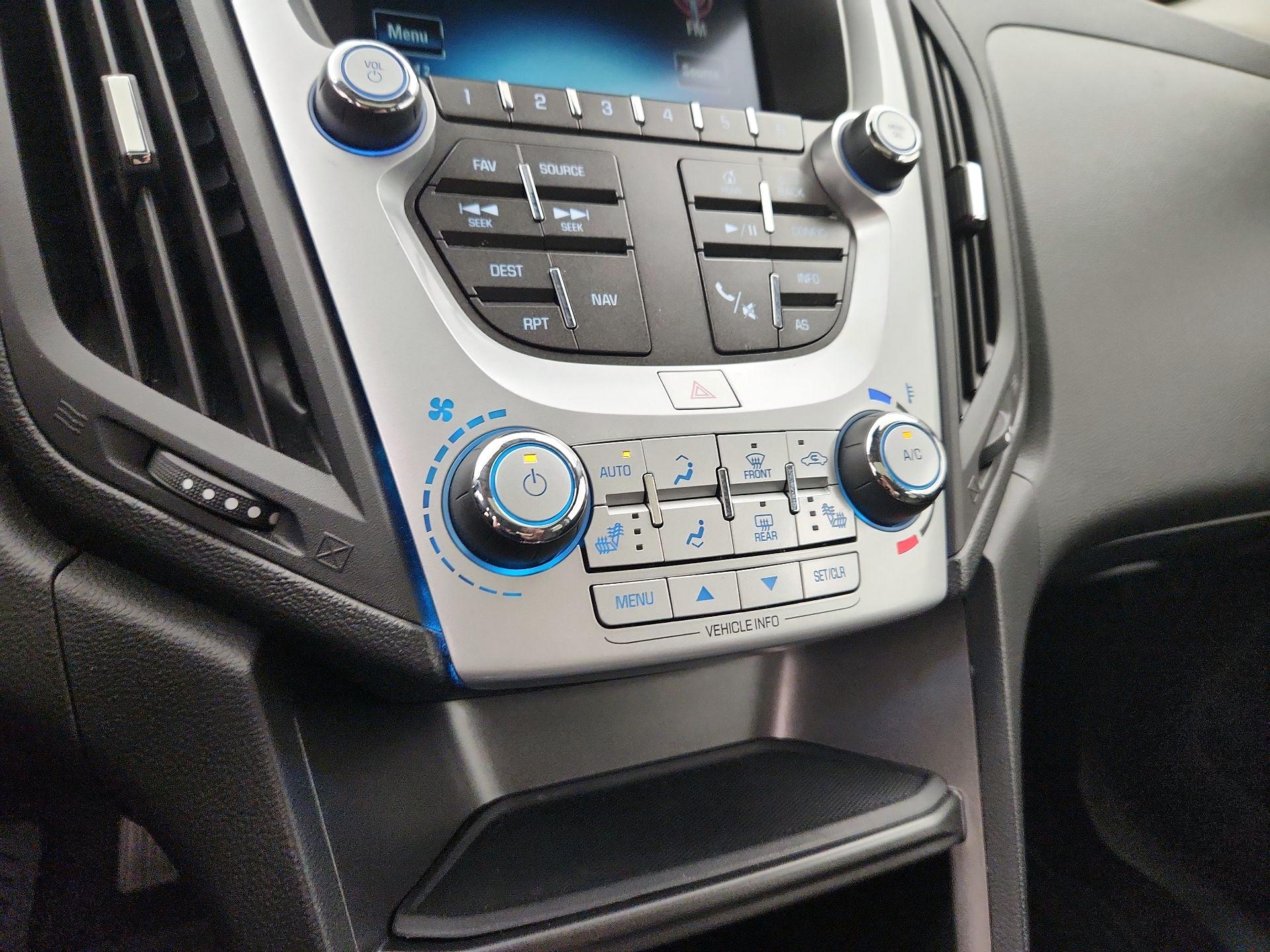 Thumbnail: 2017 Chevrolet Equinox - 16