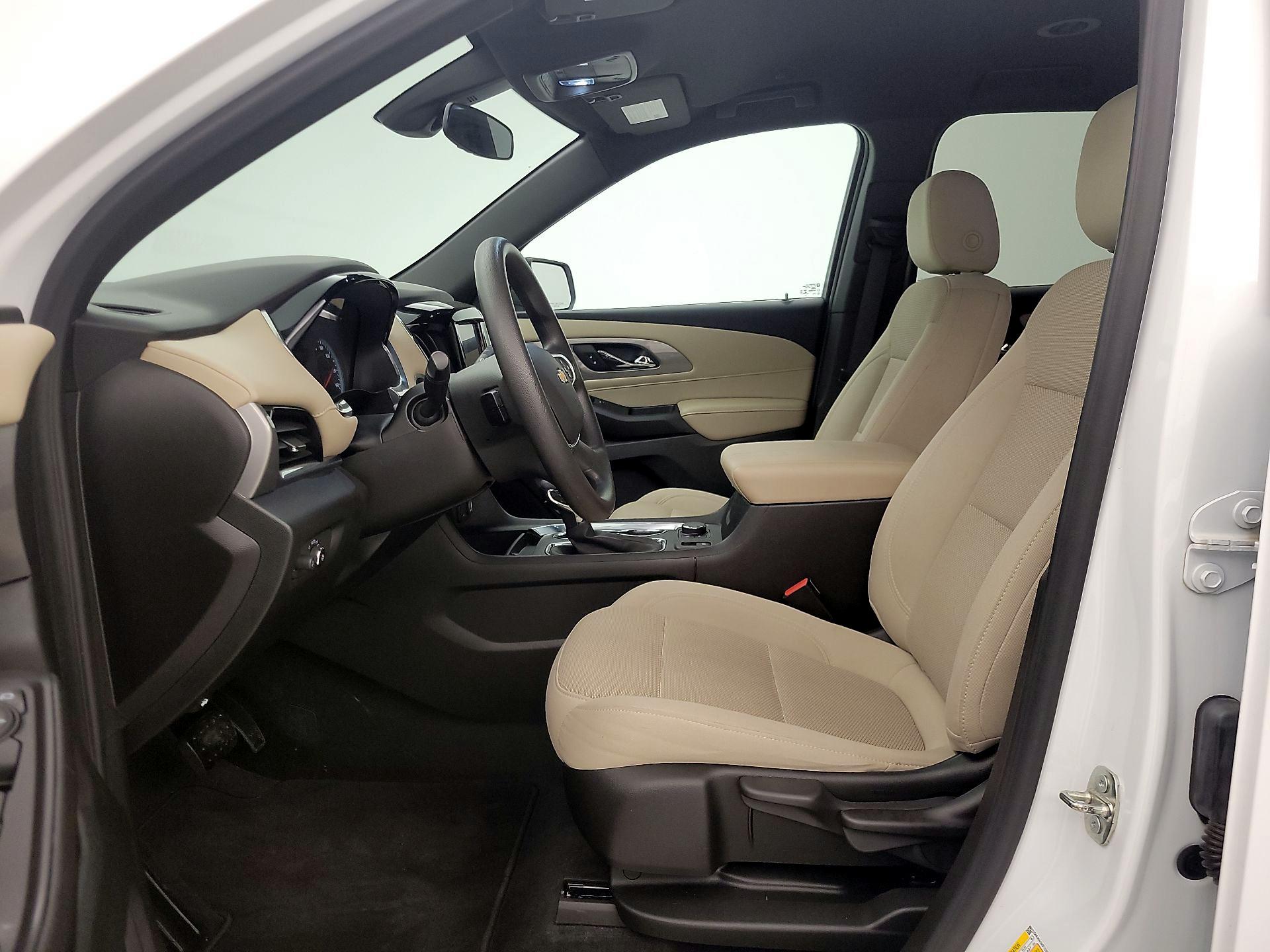 Thumbnail: 2023 Chevrolet Traverse - 11