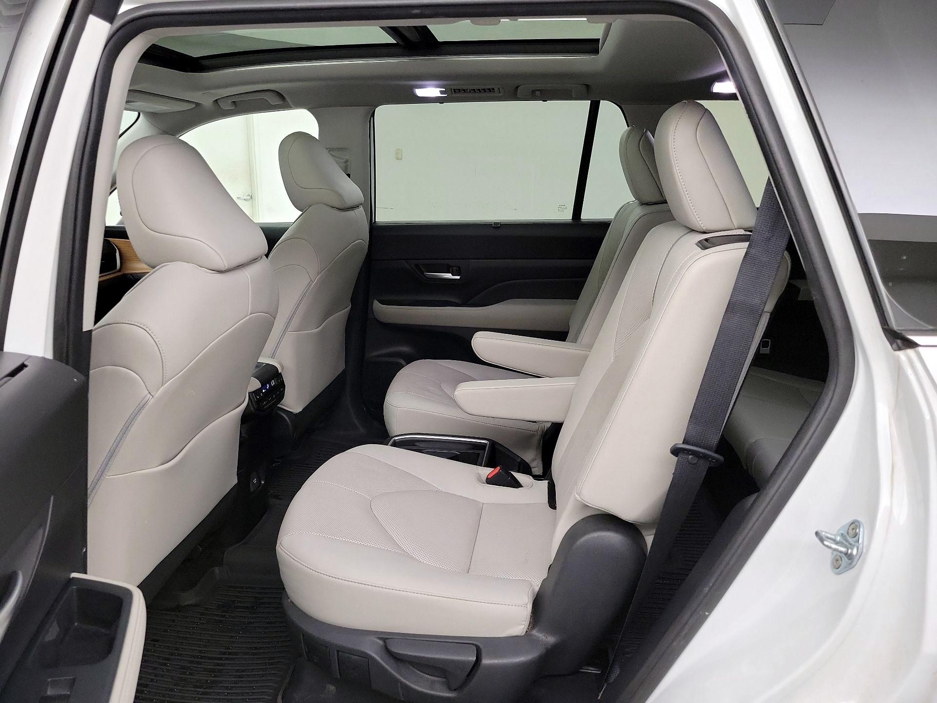 Thumbnail: 2024 Toyota Grand Highlander - 20