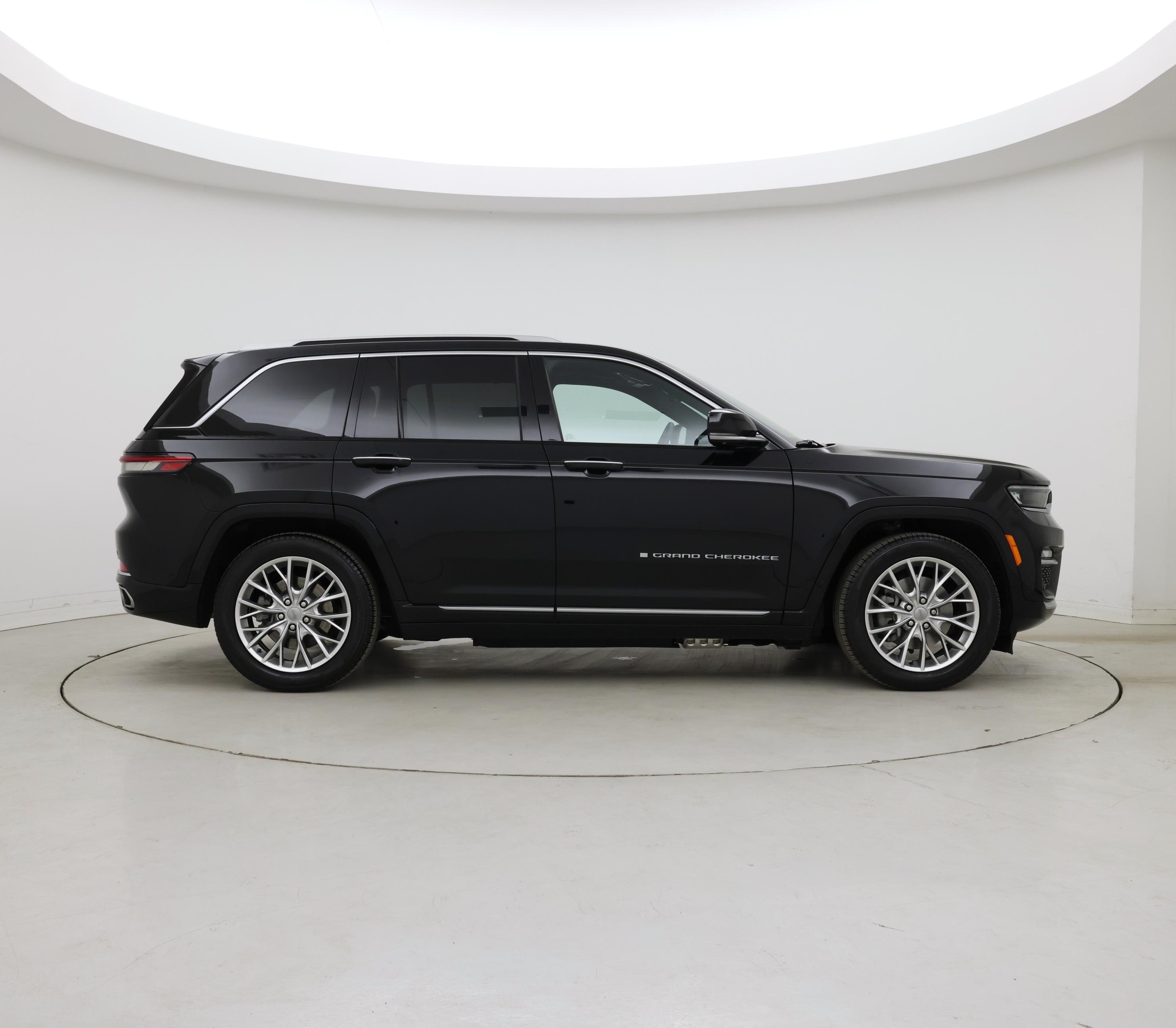 Thumbnail: 2024 Jeep Grand Cherokee - 7