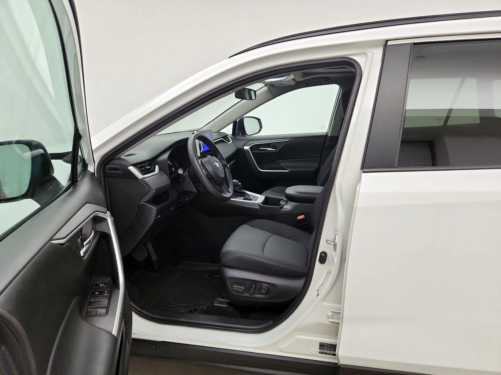 Thumbnail: 2024 Toyota RAV4 - 11