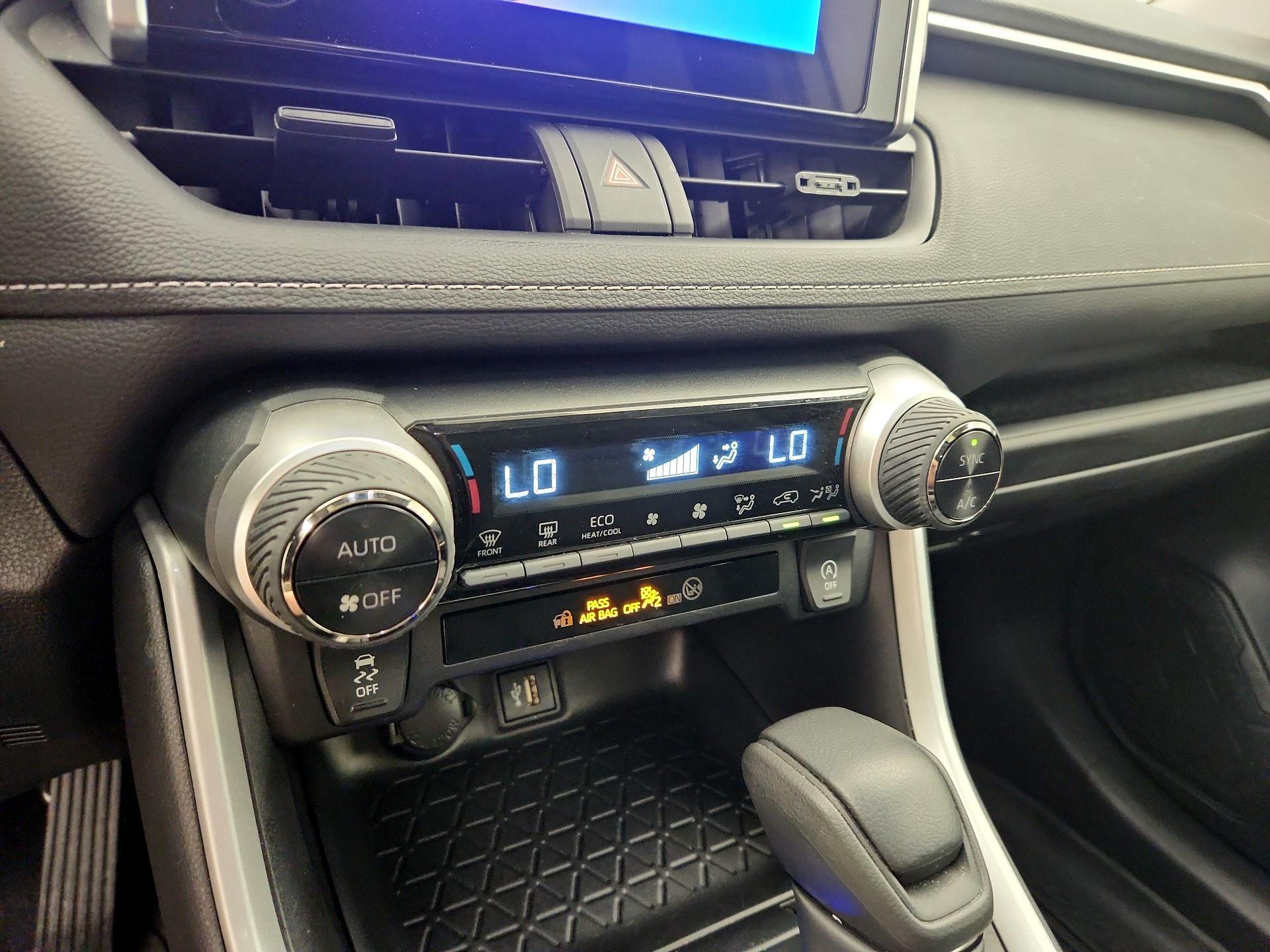 Thumbnail: 2024 Toyota RAV4 - 16