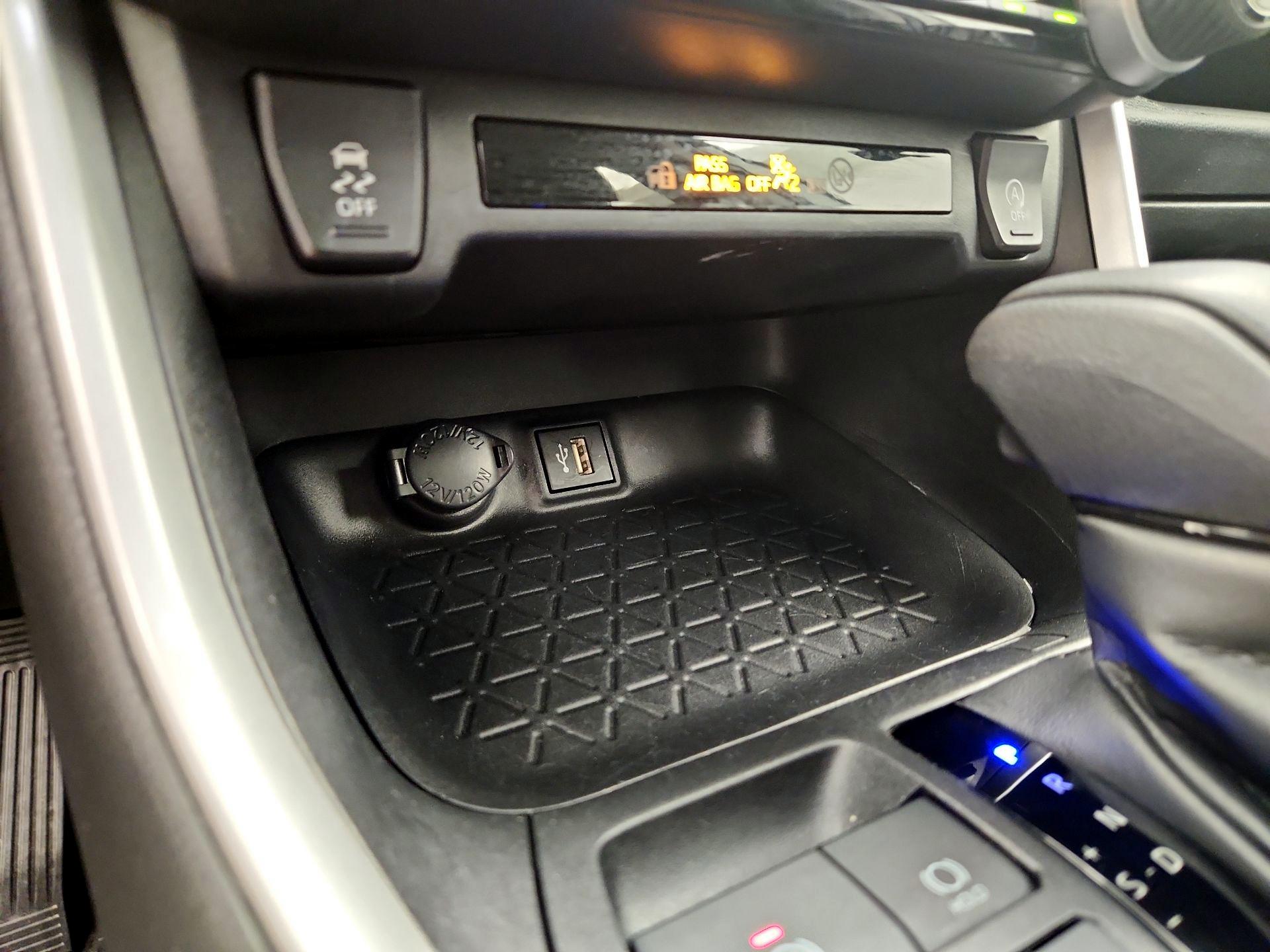 Thumbnail: 2024 Toyota RAV4 - 18