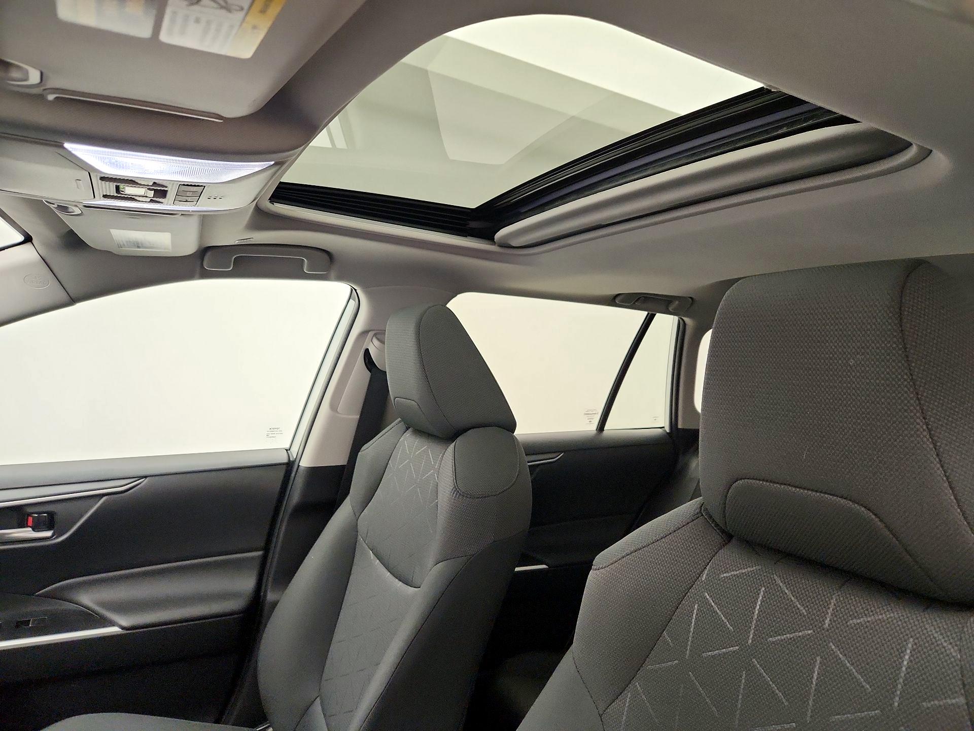 Thumbnail: 2024 Toyota RAV4 - 19