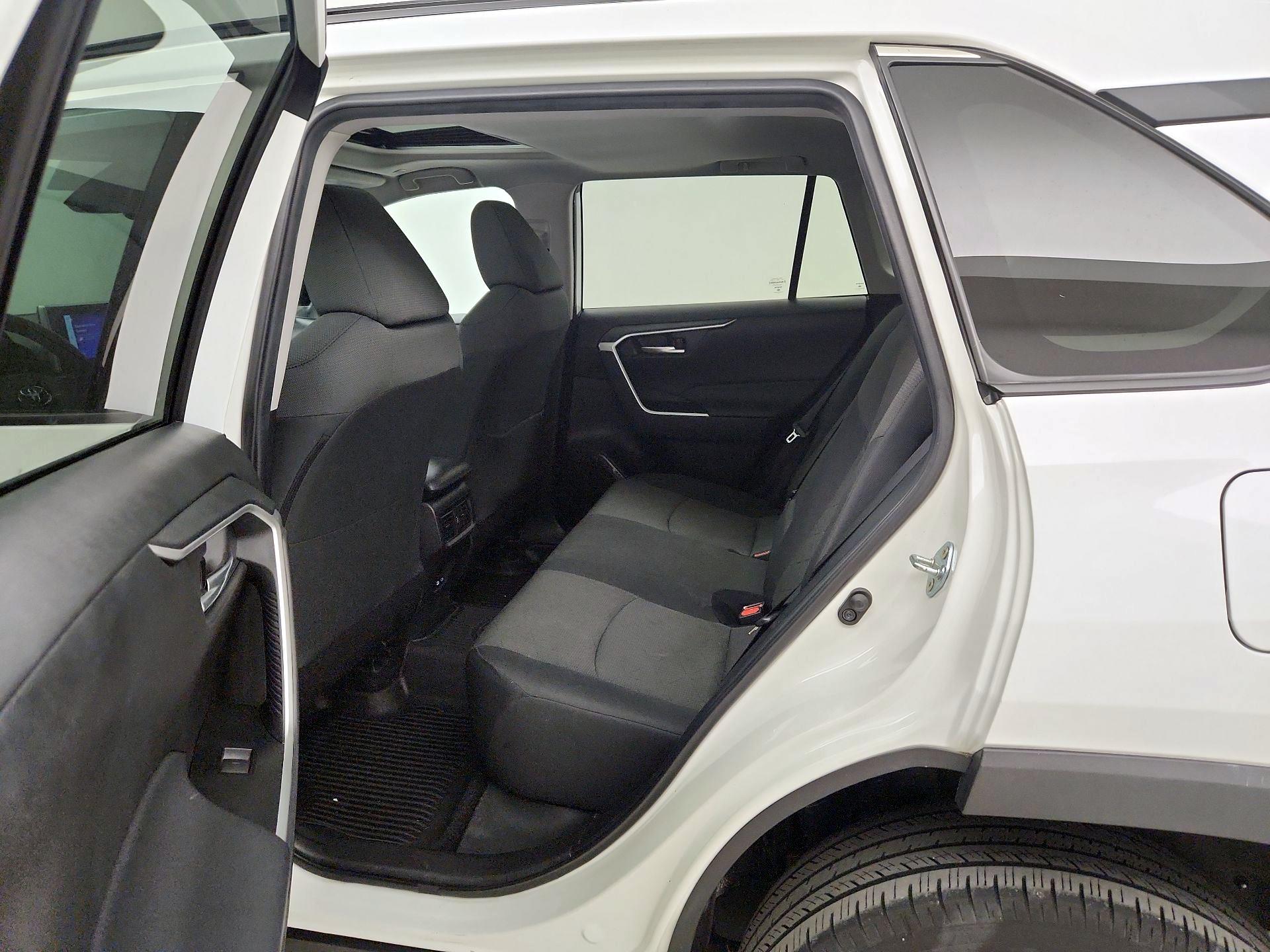 Thumbnail: 2024 Toyota RAV4 - 20