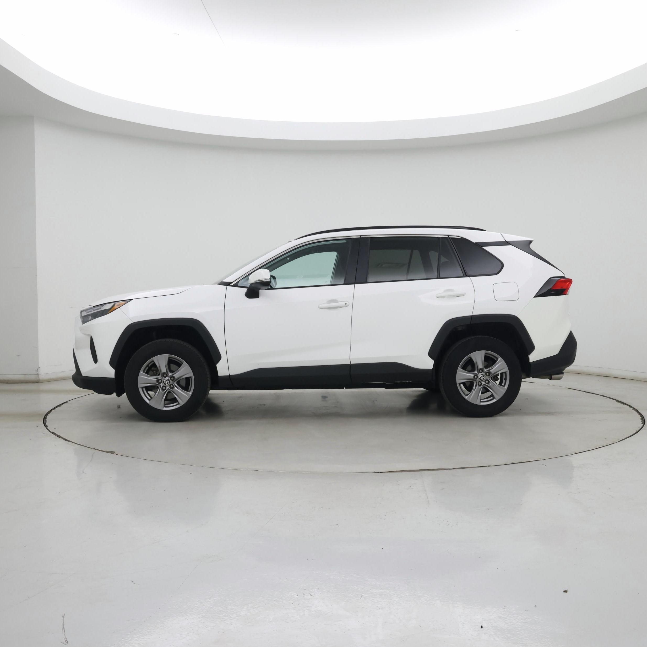 Thumbnail: 2024 Toyota RAV4 - 3