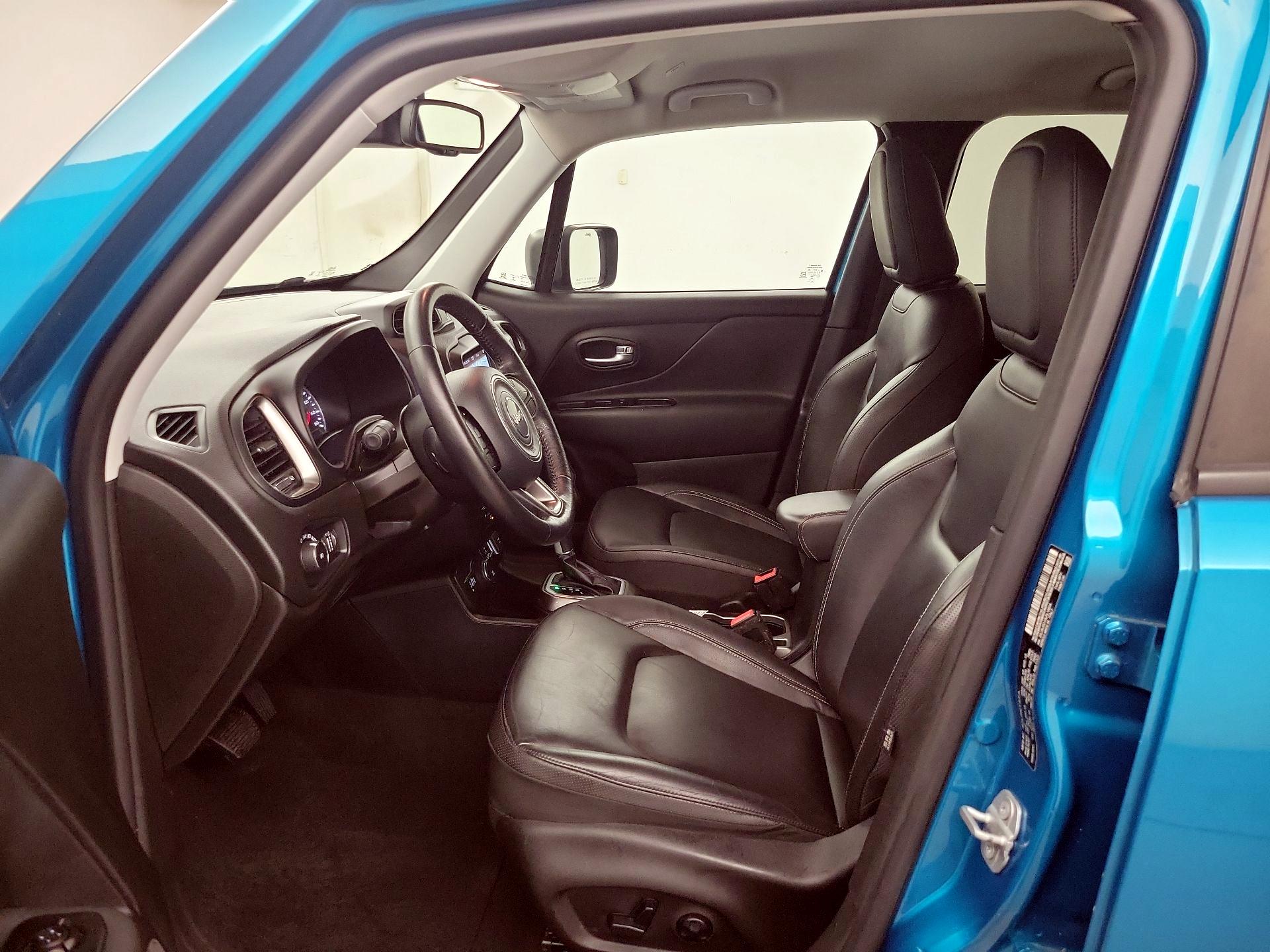 Thumbnail: 2020 Jeep Renegade - 9
