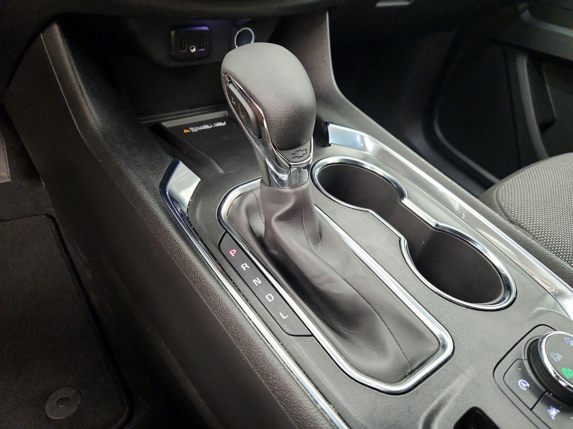 Thumbnail: 2023 Chevrolet Traverse - 17