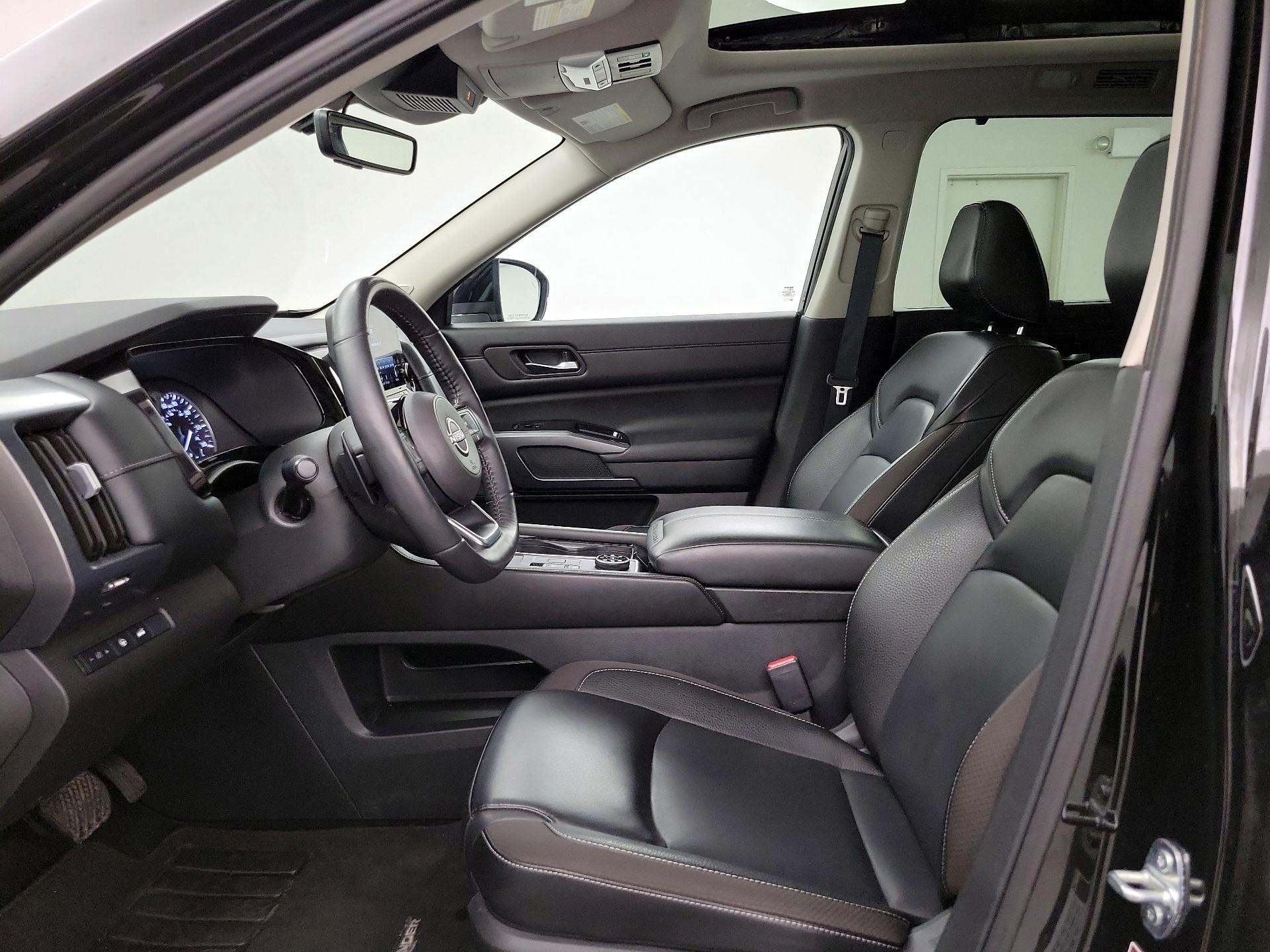 Thumbnail: 2024 Nissan Pathfinder - 11