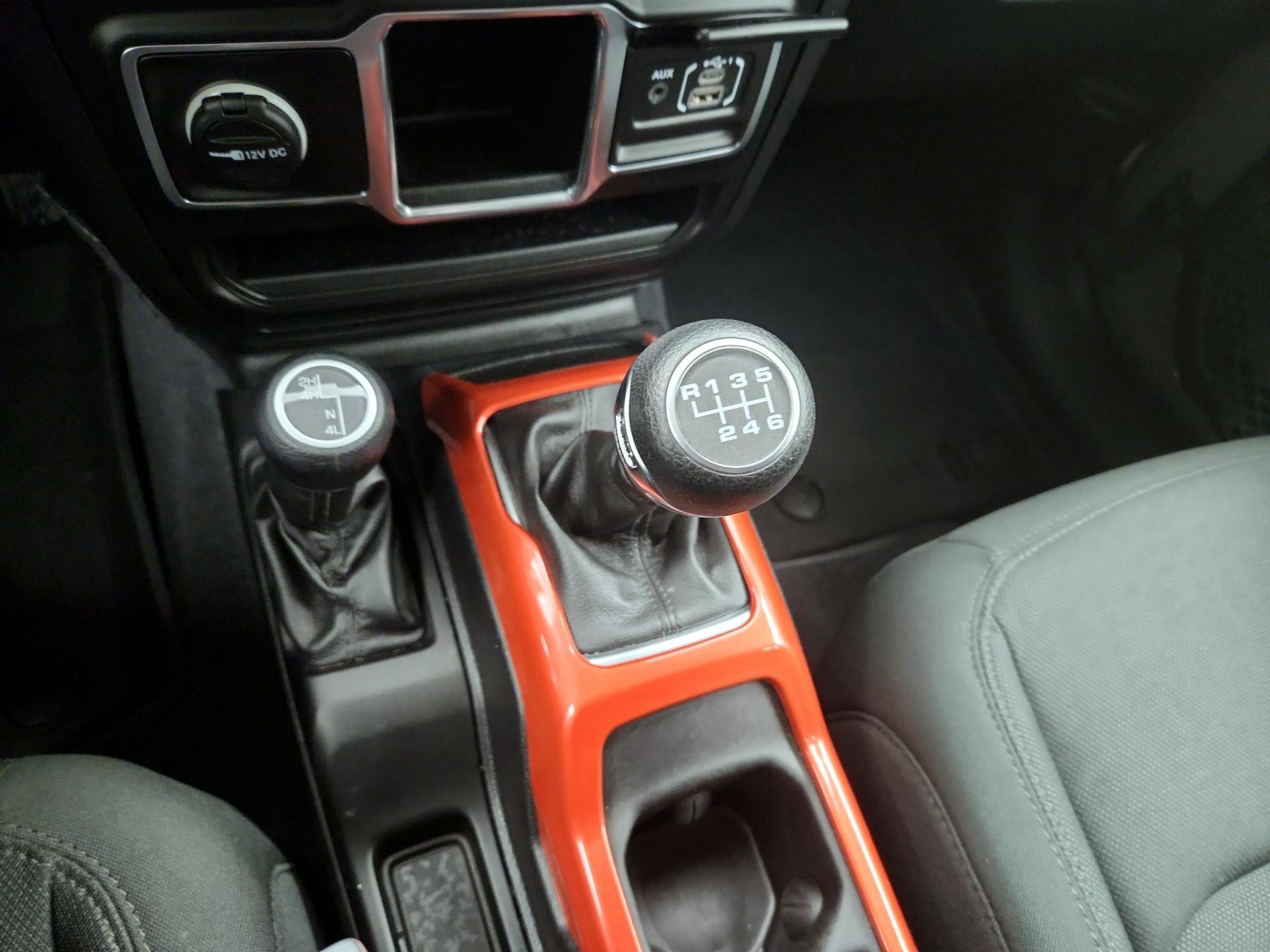 Thumbnail: 2021 Jeep Gladiator - 16