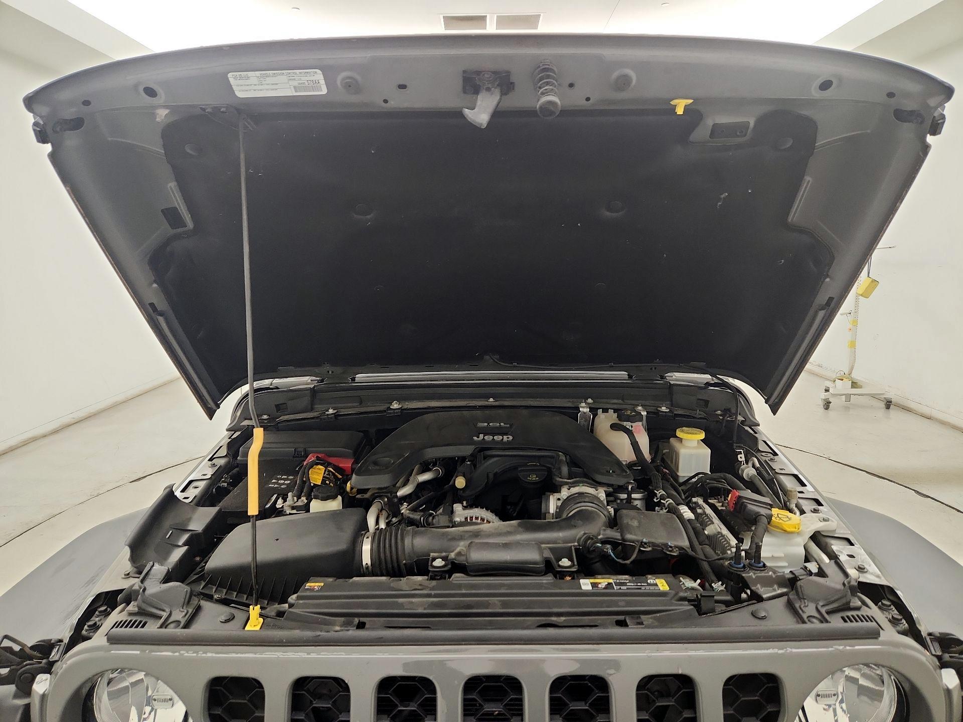Thumbnail: 2021 Jeep Gladiator - 20