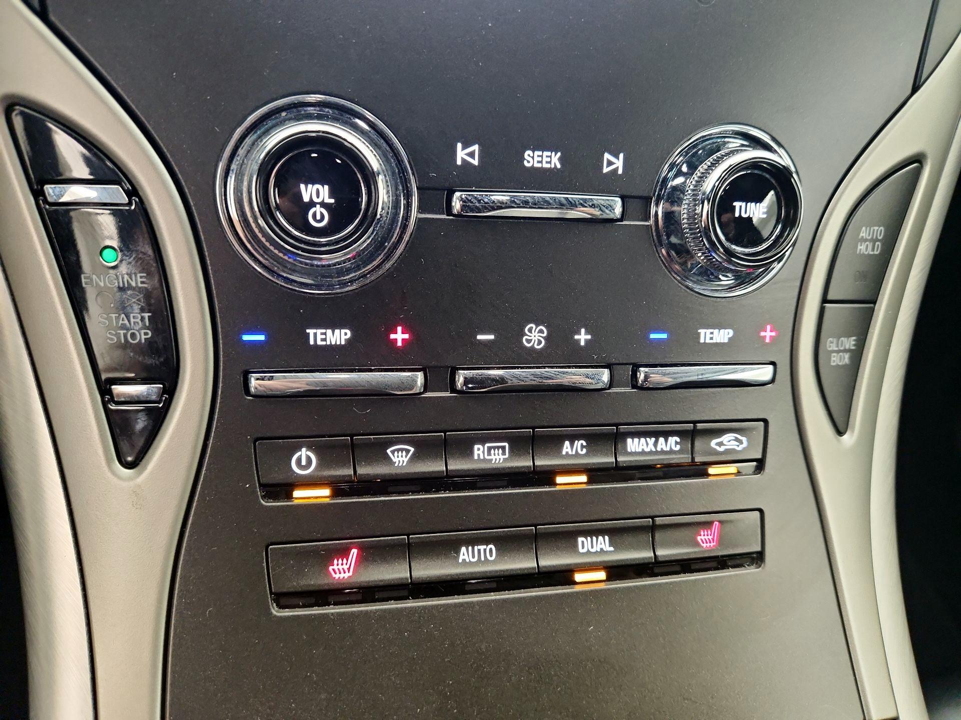 Thumbnail: 2020 Lincoln Nautilus - 17