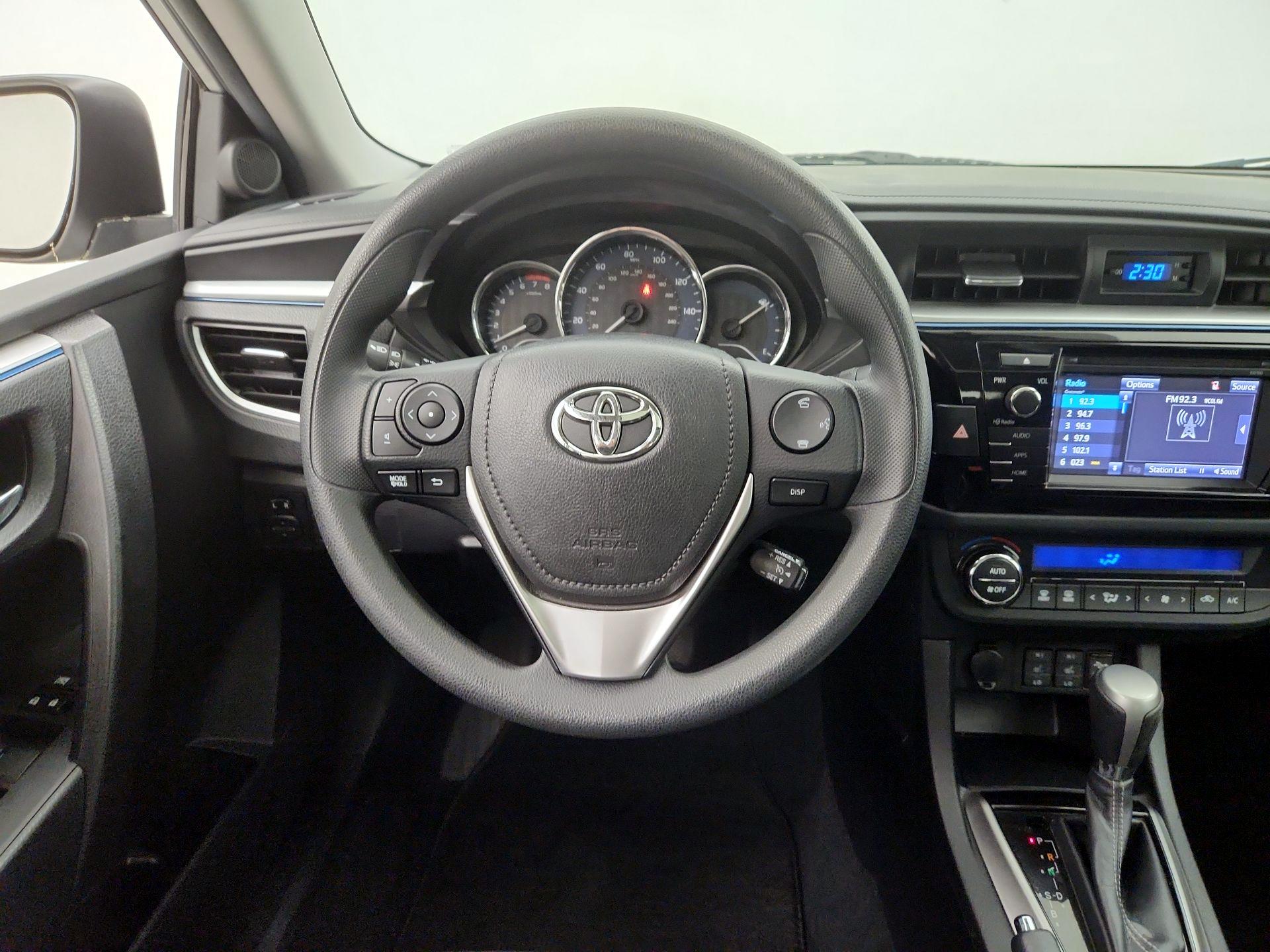 Thumbnail: 2015 Toyota Corolla - 10
