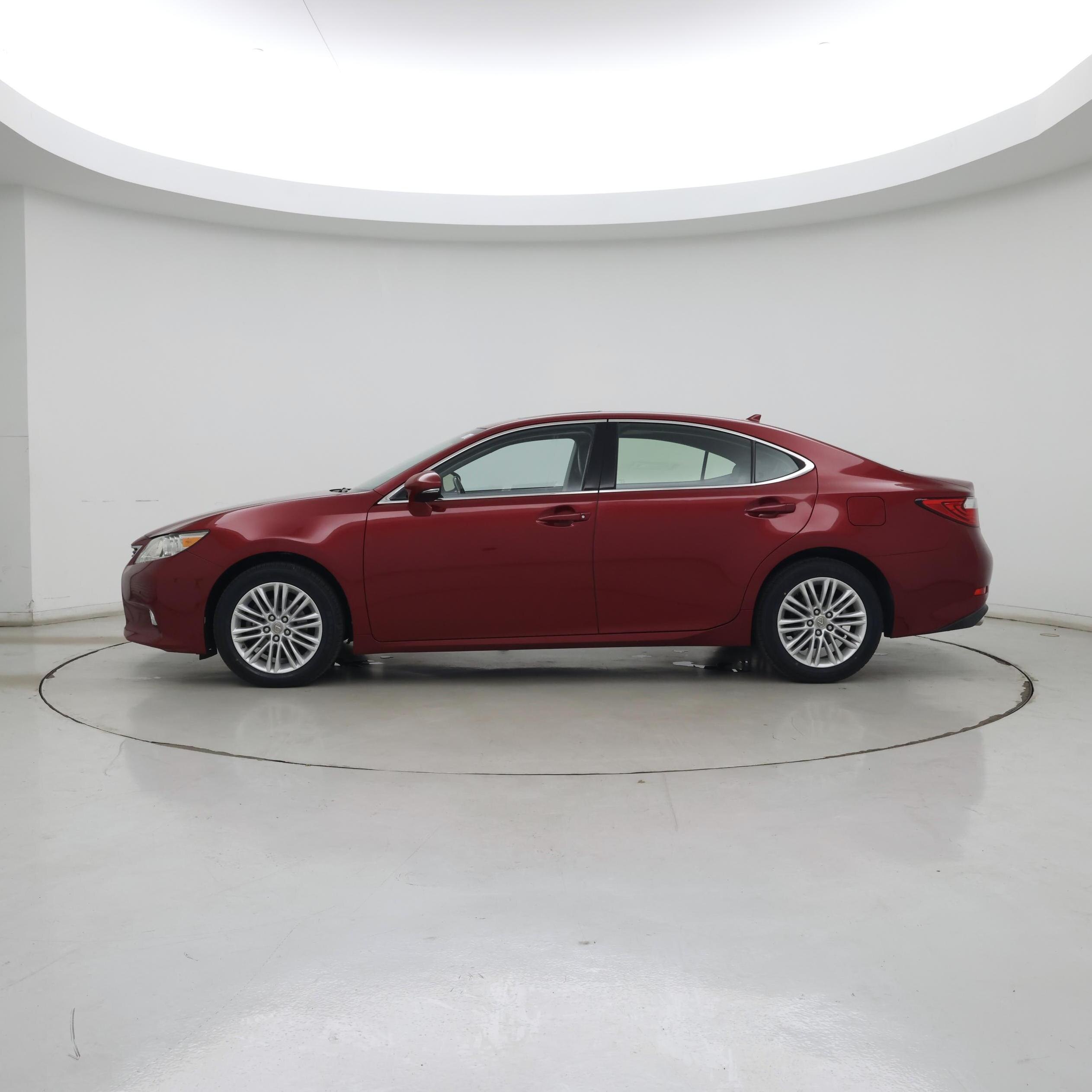Thumbnail: 2014 Lexus ES - 3
