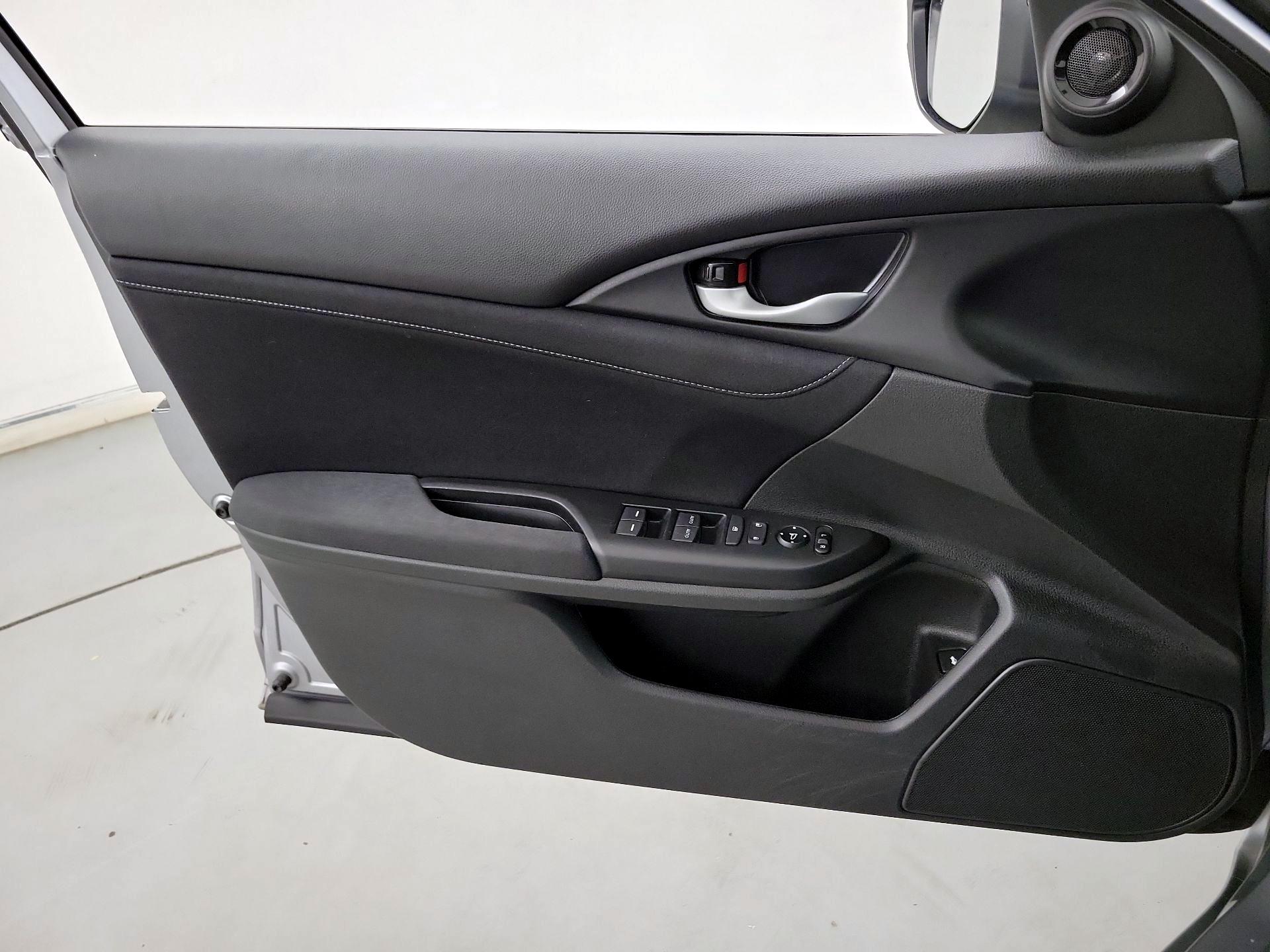 Thumbnail: 2021 Honda Insight - 12