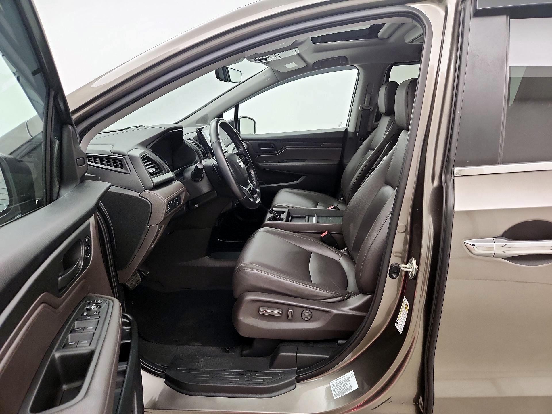 Thumbnail: 2018 Honda Odyssey - 11