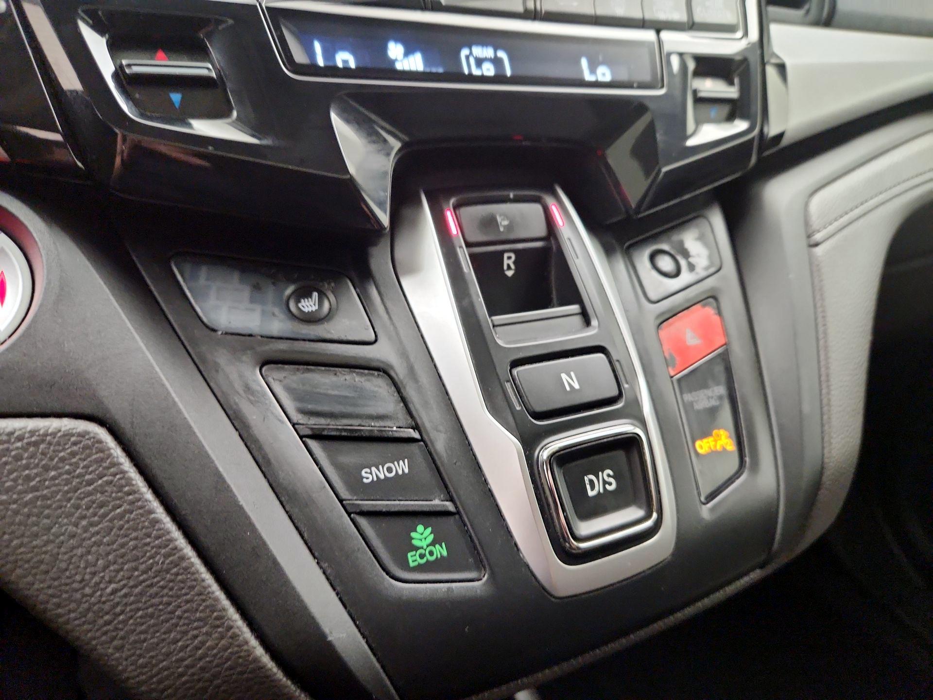 Thumbnail: 2018 Honda Odyssey - 18