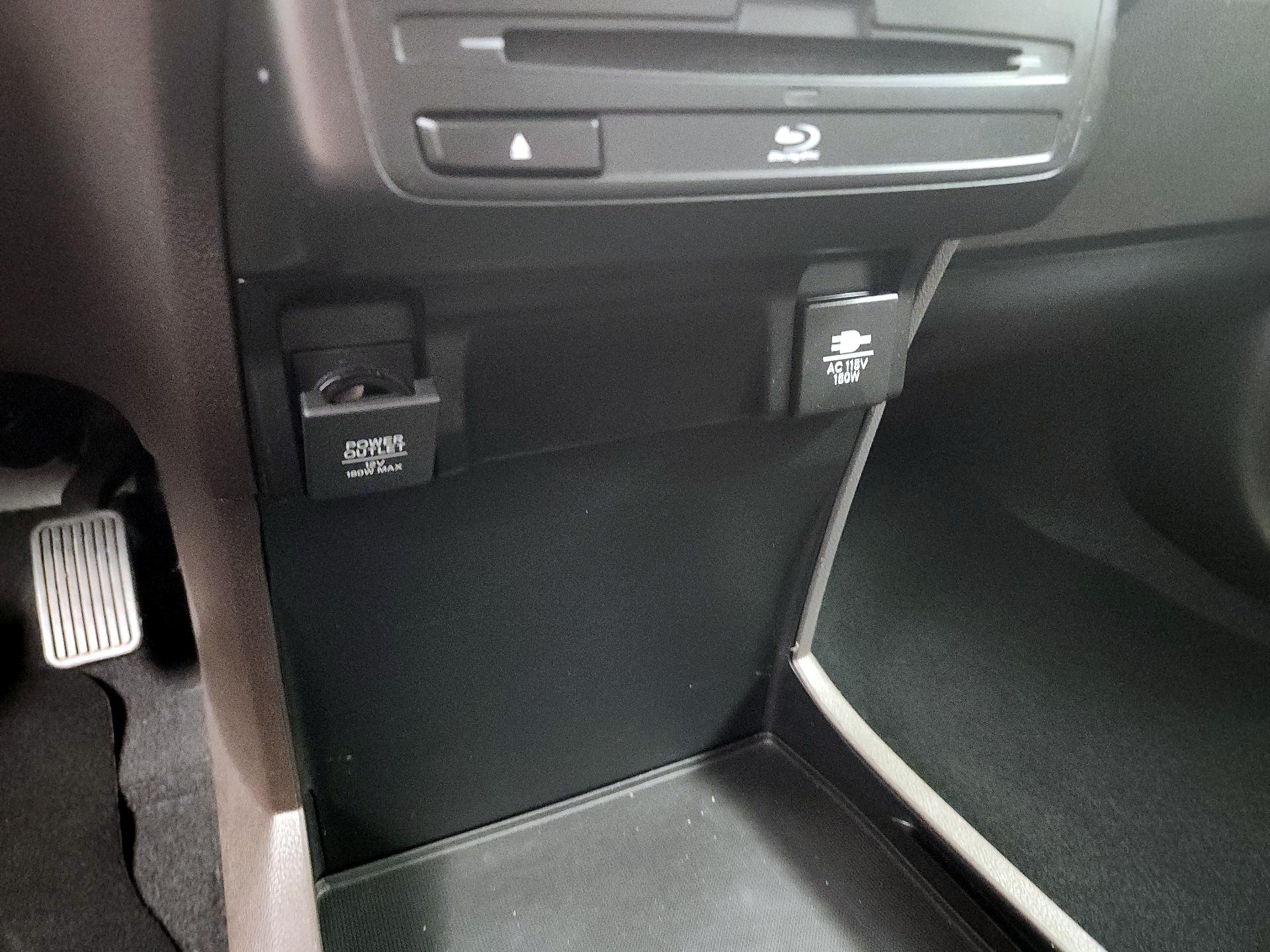 Thumbnail: 2018 Honda Odyssey - 19