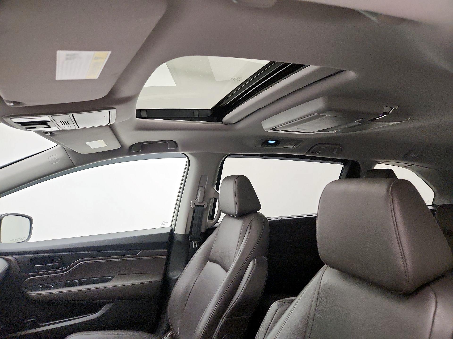 Thumbnail: 2018 Honda Odyssey - 20