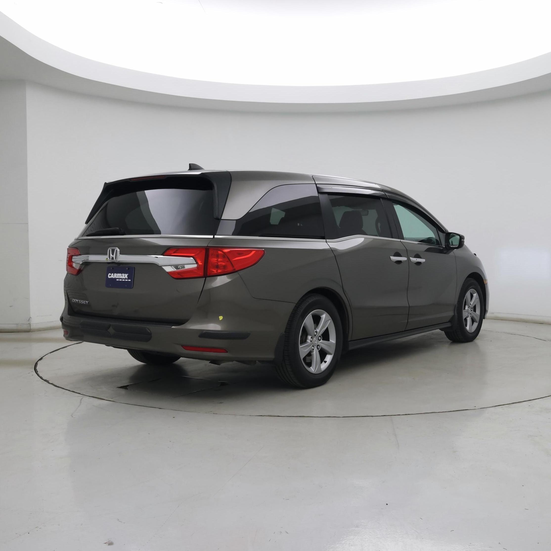 Thumbnail: 2018 Honda Odyssey - 8