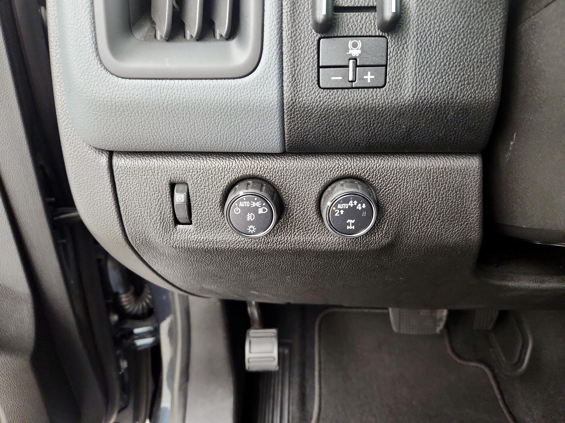 Thumbnail: 2019 Chevrolet Colorado - 13