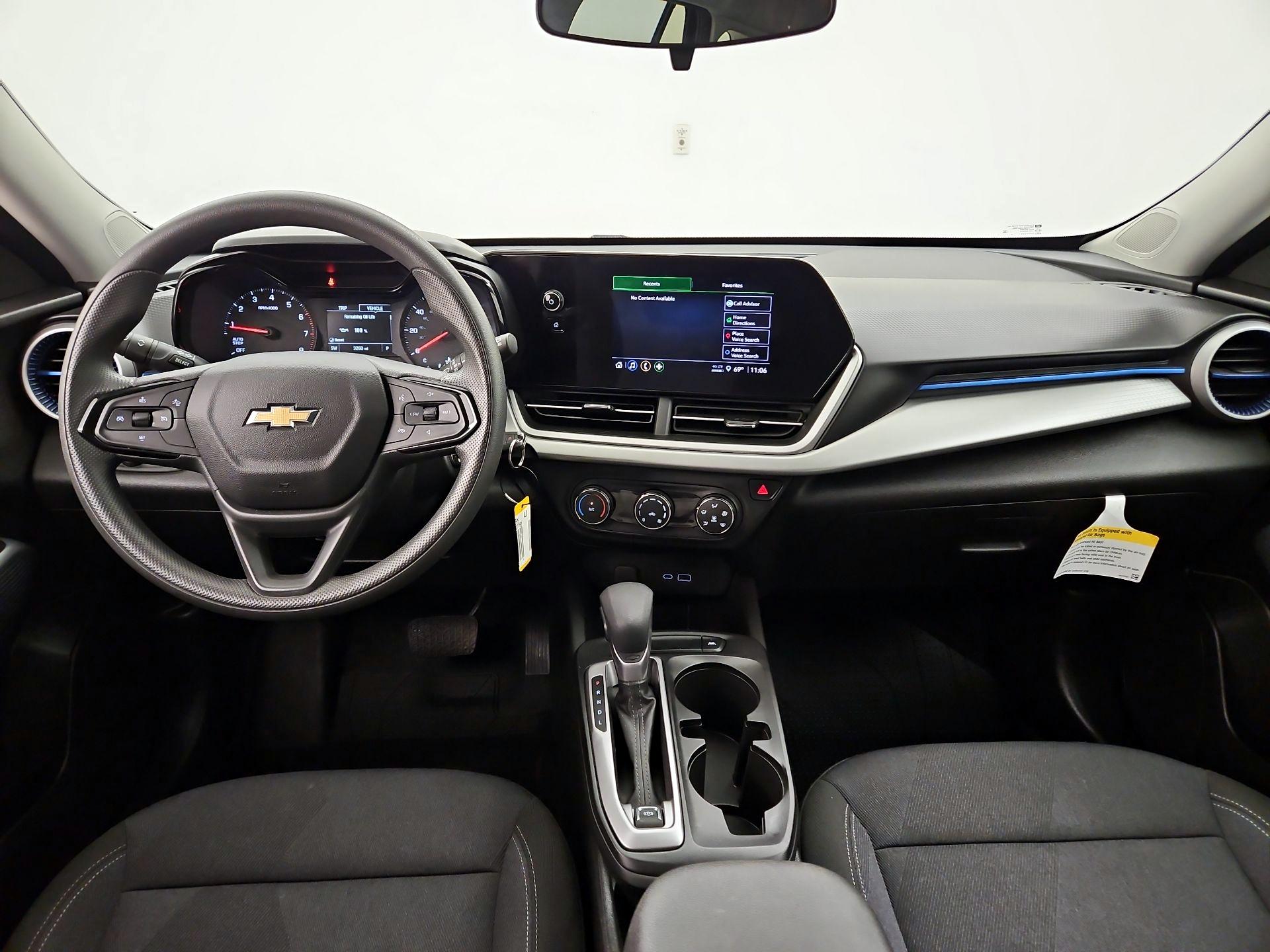 Thumbnail: 2025 Chevrolet Trax - 9