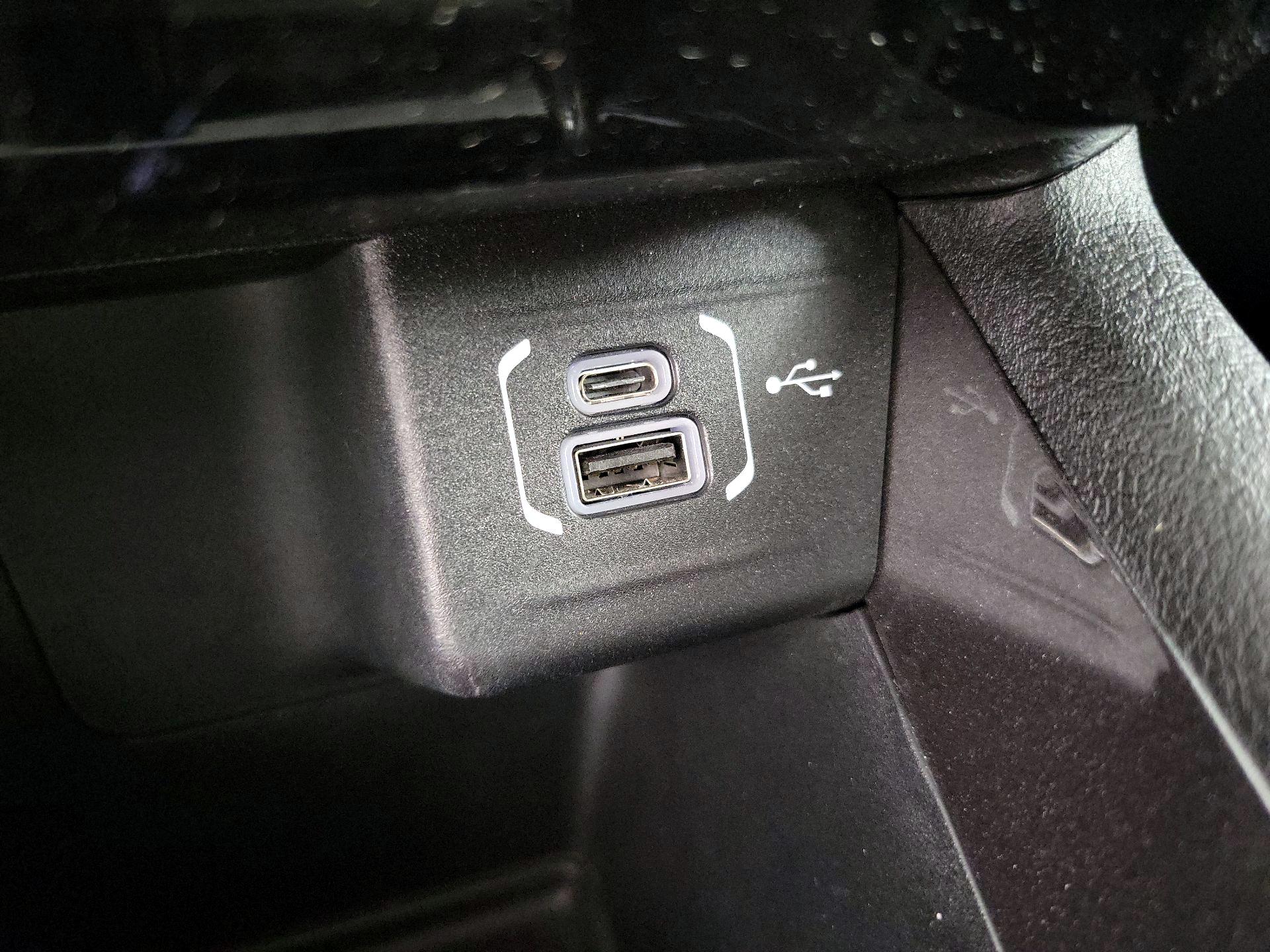 Thumbnail: 2022 Jeep Compass - 18
