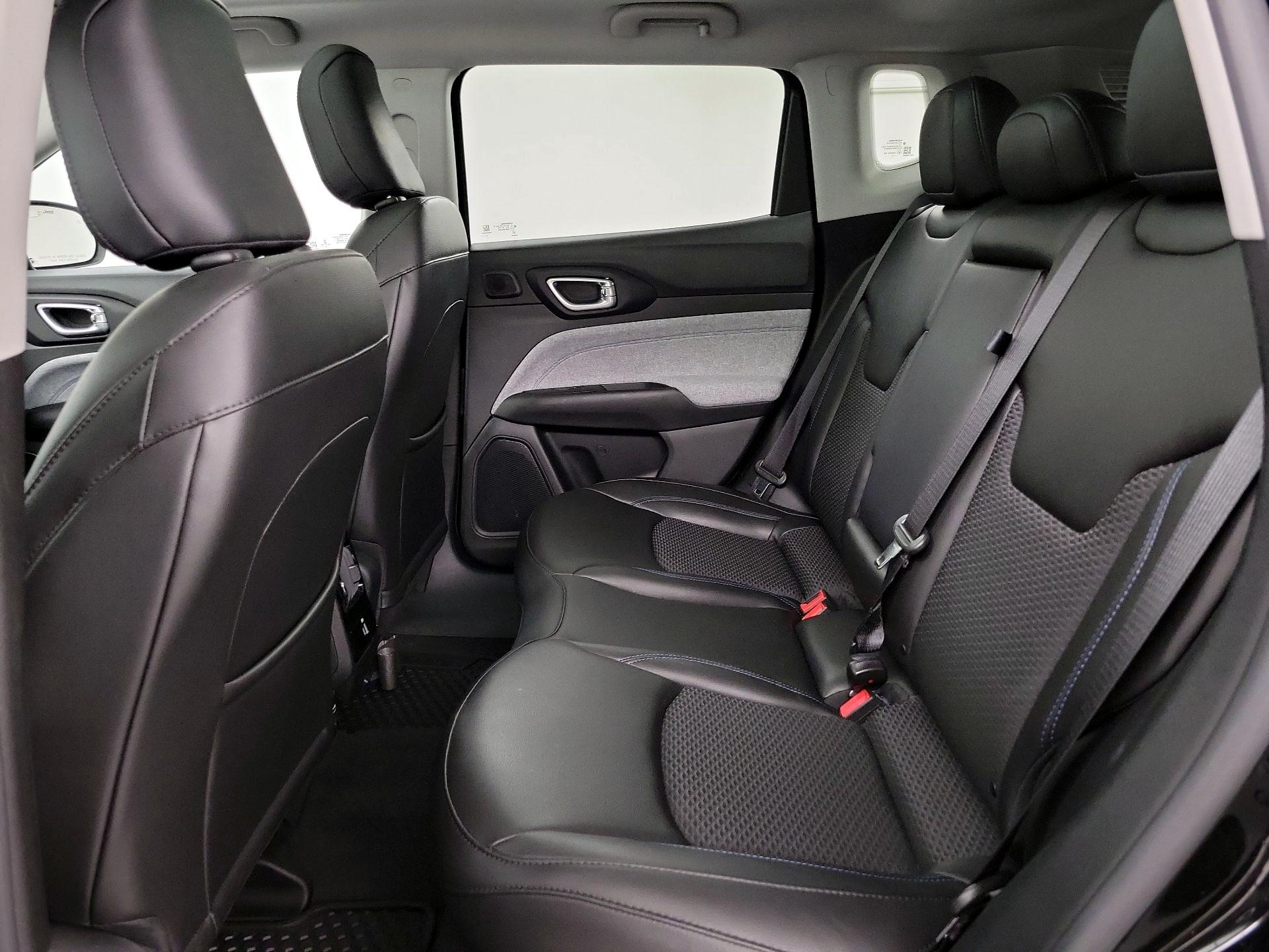 Thumbnail: 2022 Jeep Compass - 20
