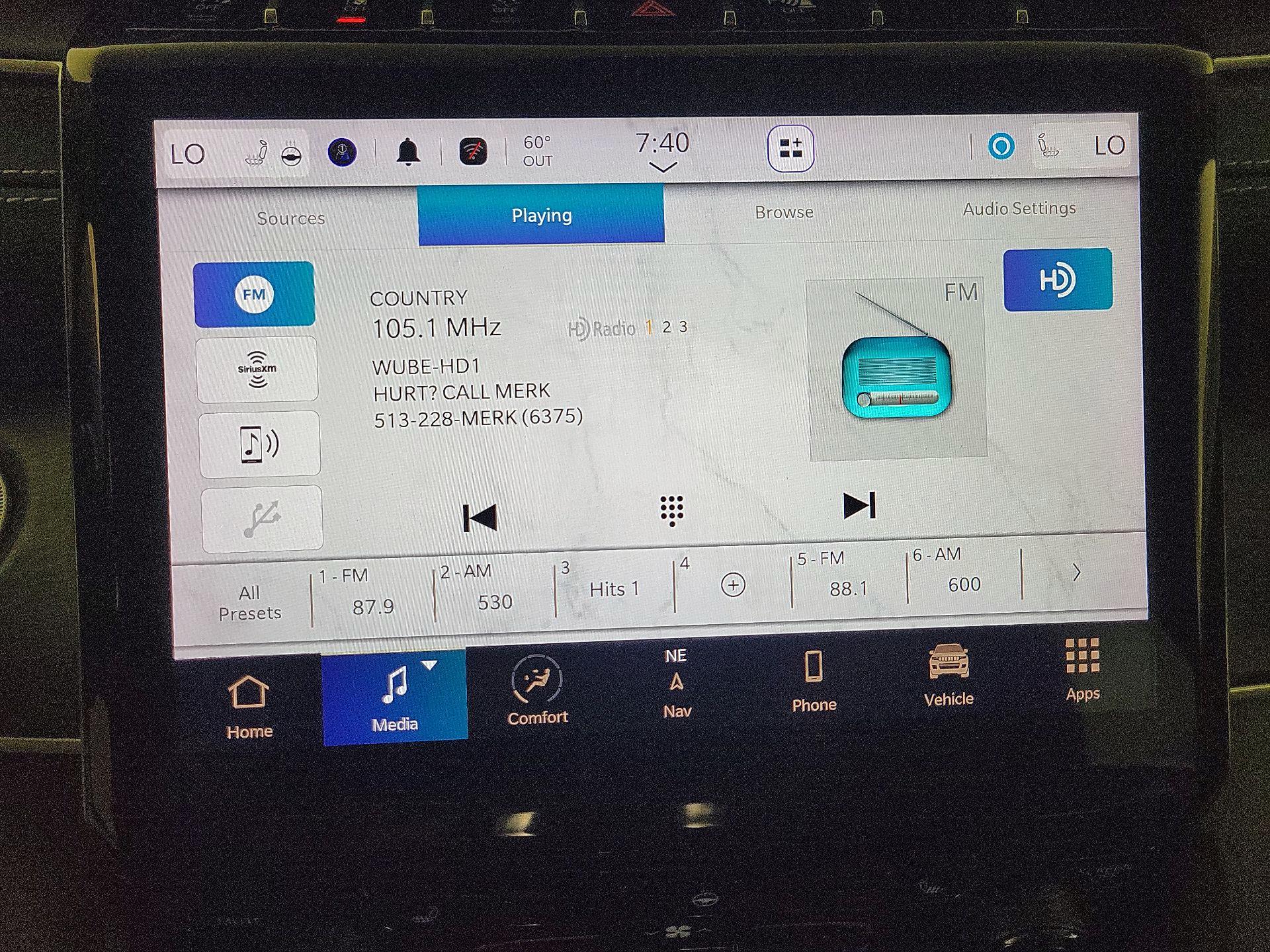 Thumbnail: 2023 Jeep Grand Cherokee - 16