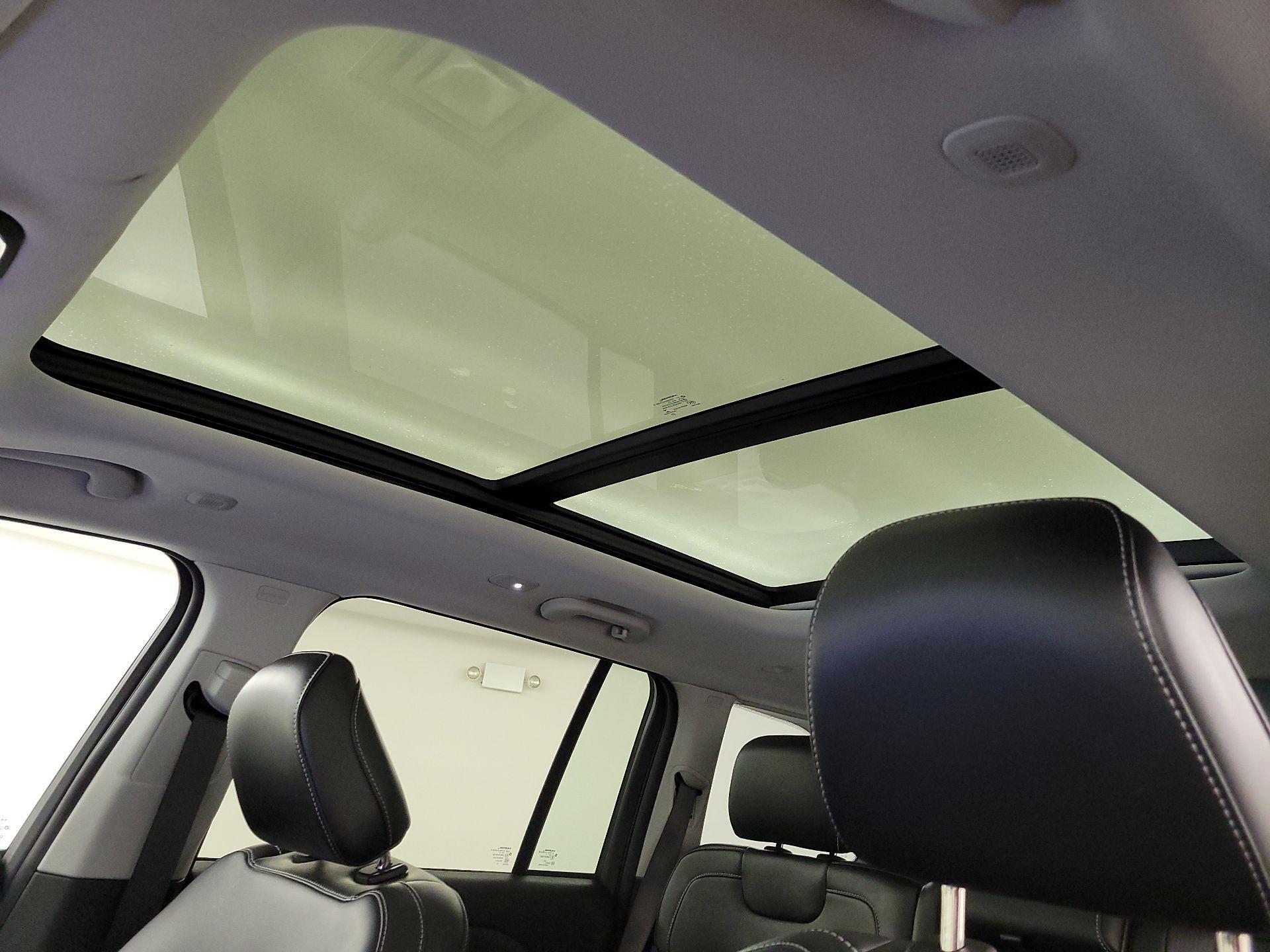 Thumbnail: 2023 Jeep Grand Cherokee - 20