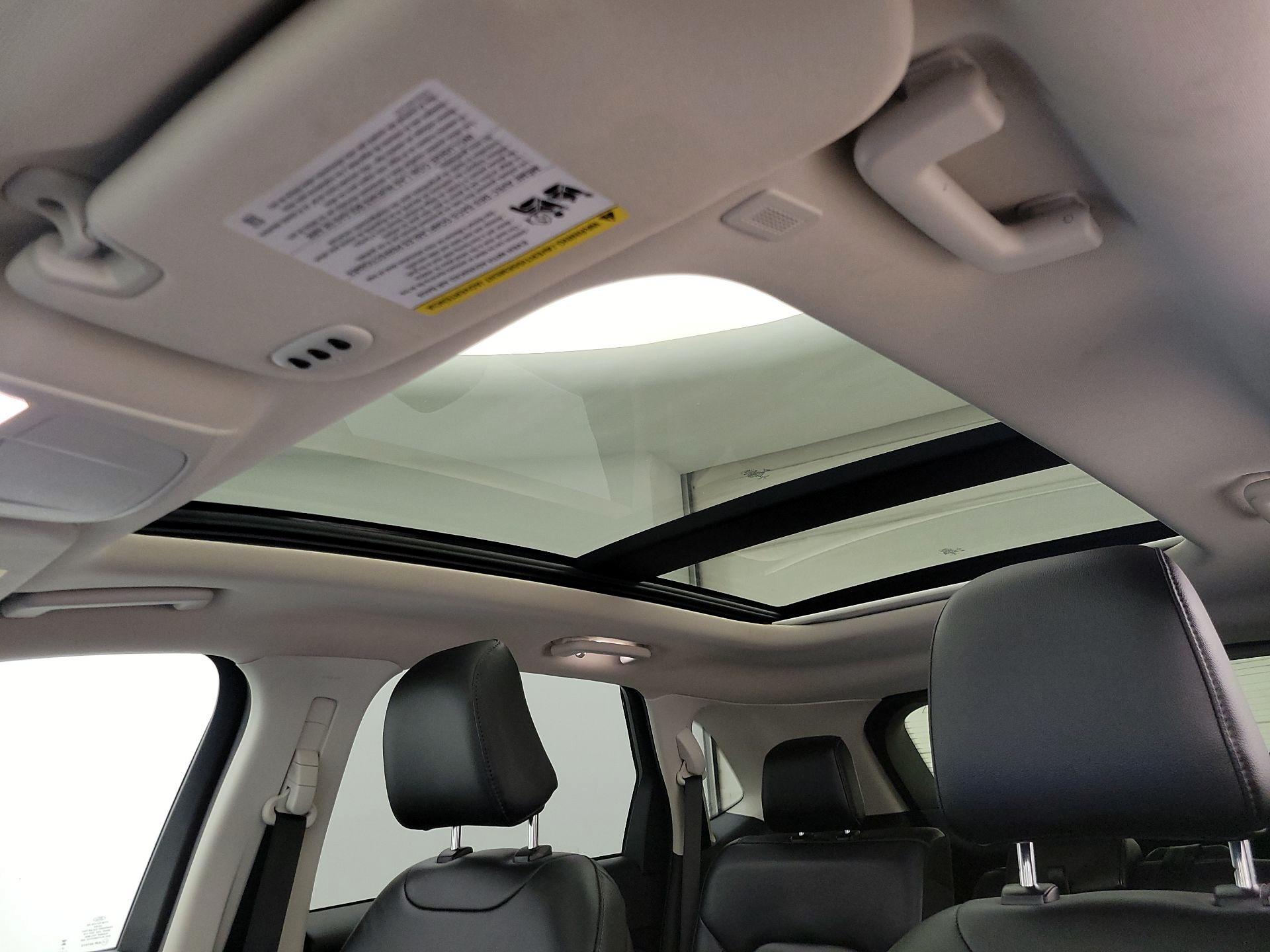 Thumbnail: 2023 Ford Edge - 19
