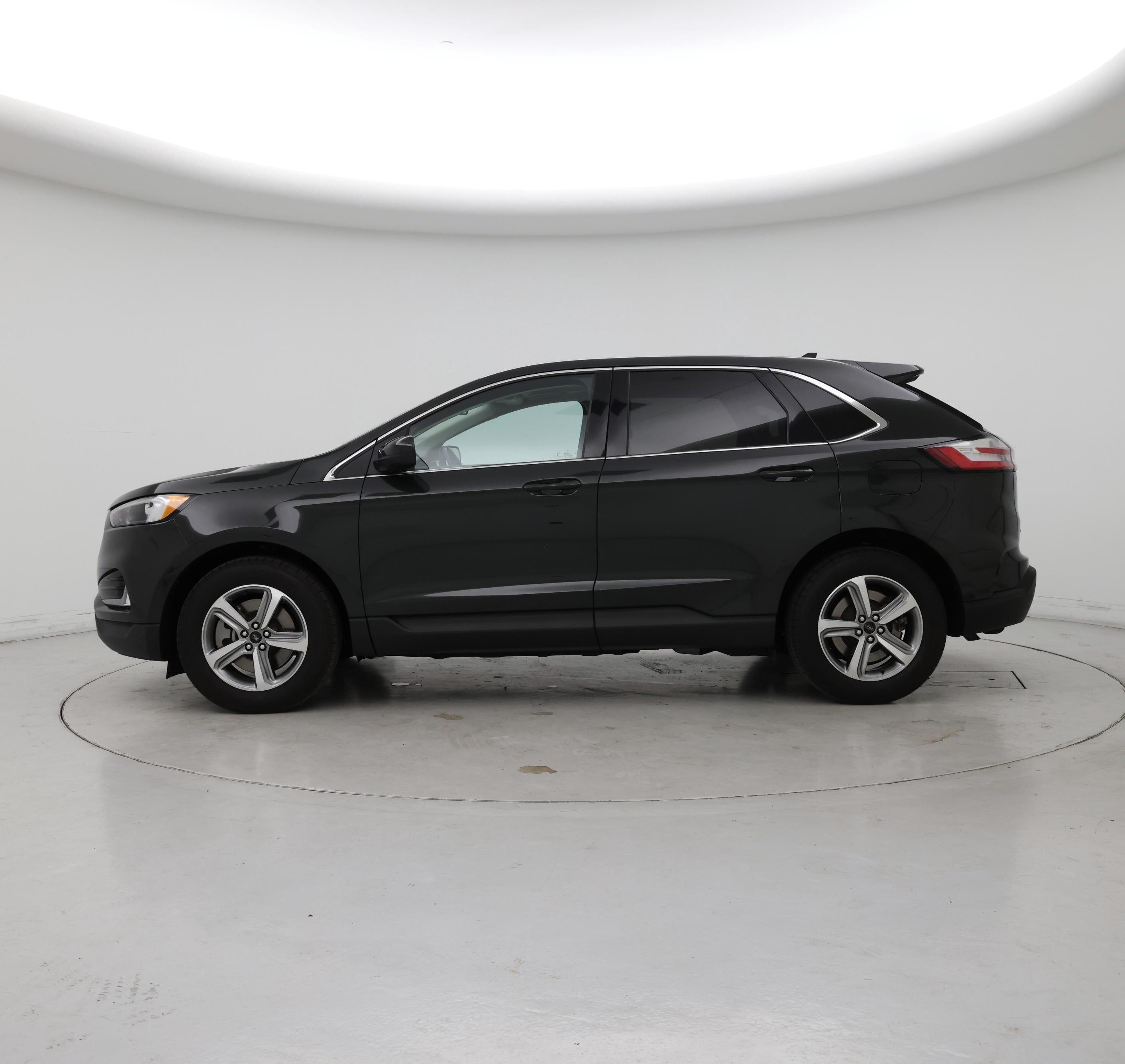 Thumbnail: 2023 Ford Edge - 3