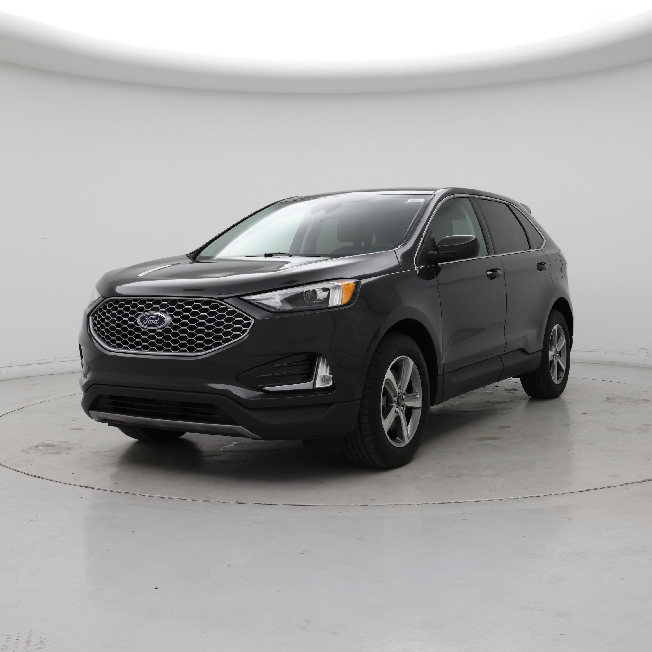 Thumbnail: 2023 Ford Edge - 4
