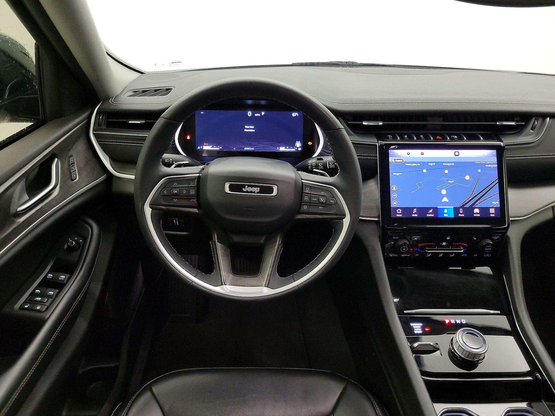 Thumbnail: 2023 Jeep Grand Cherokee - 10