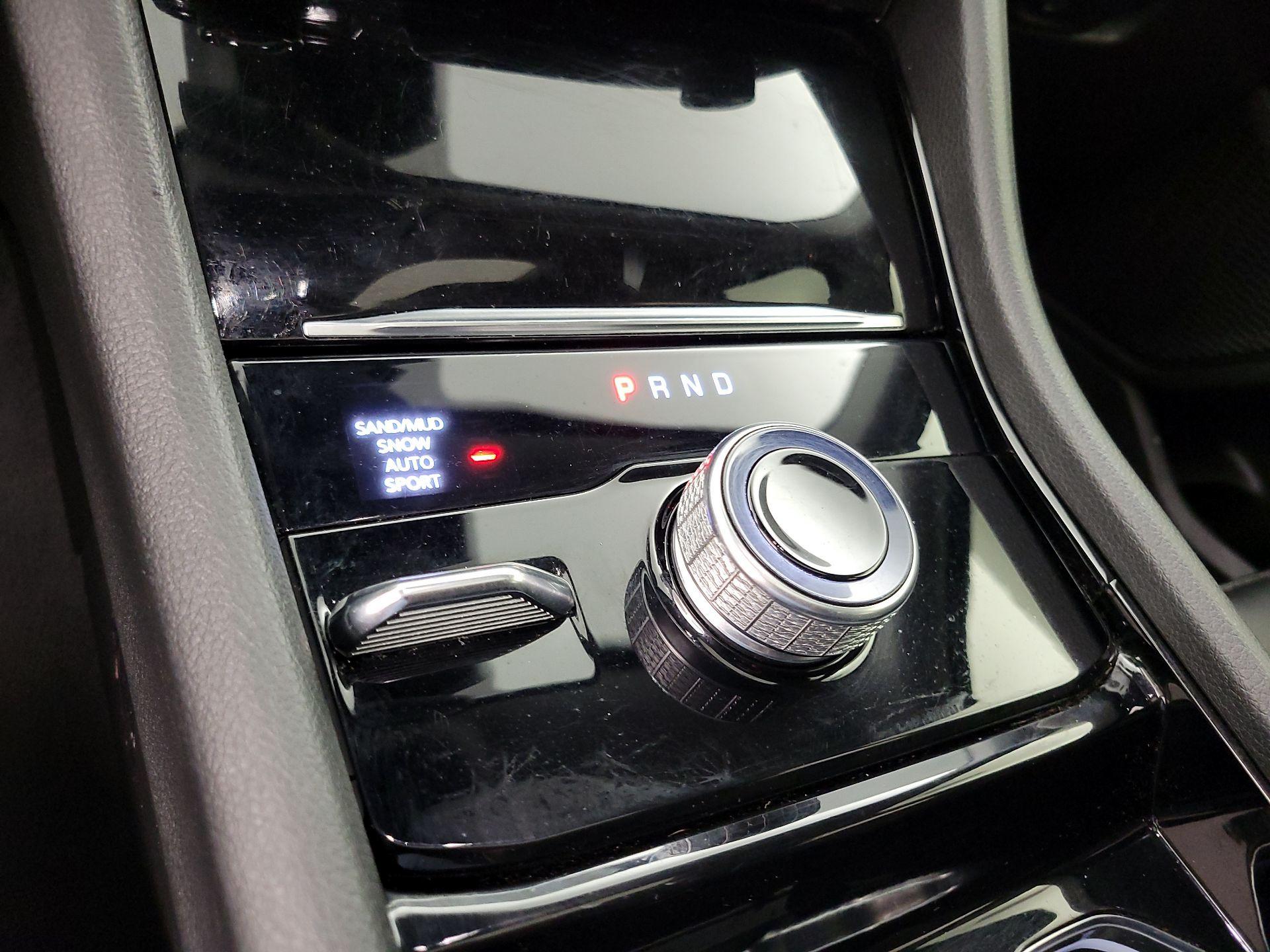 Thumbnail: 2023 Jeep Grand Cherokee - 18