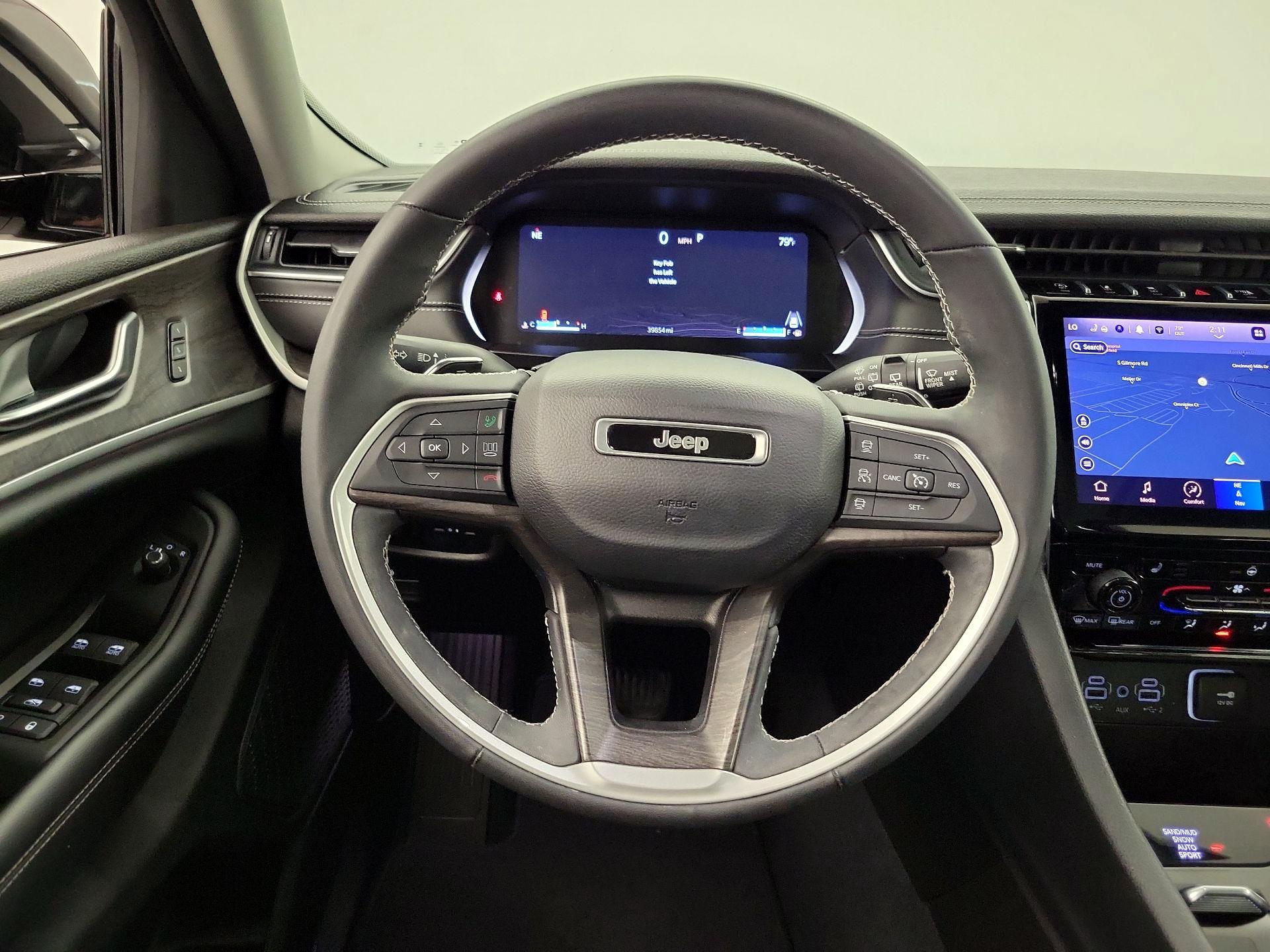 Thumbnail: 2023 Jeep Grand Cherokee L - 10