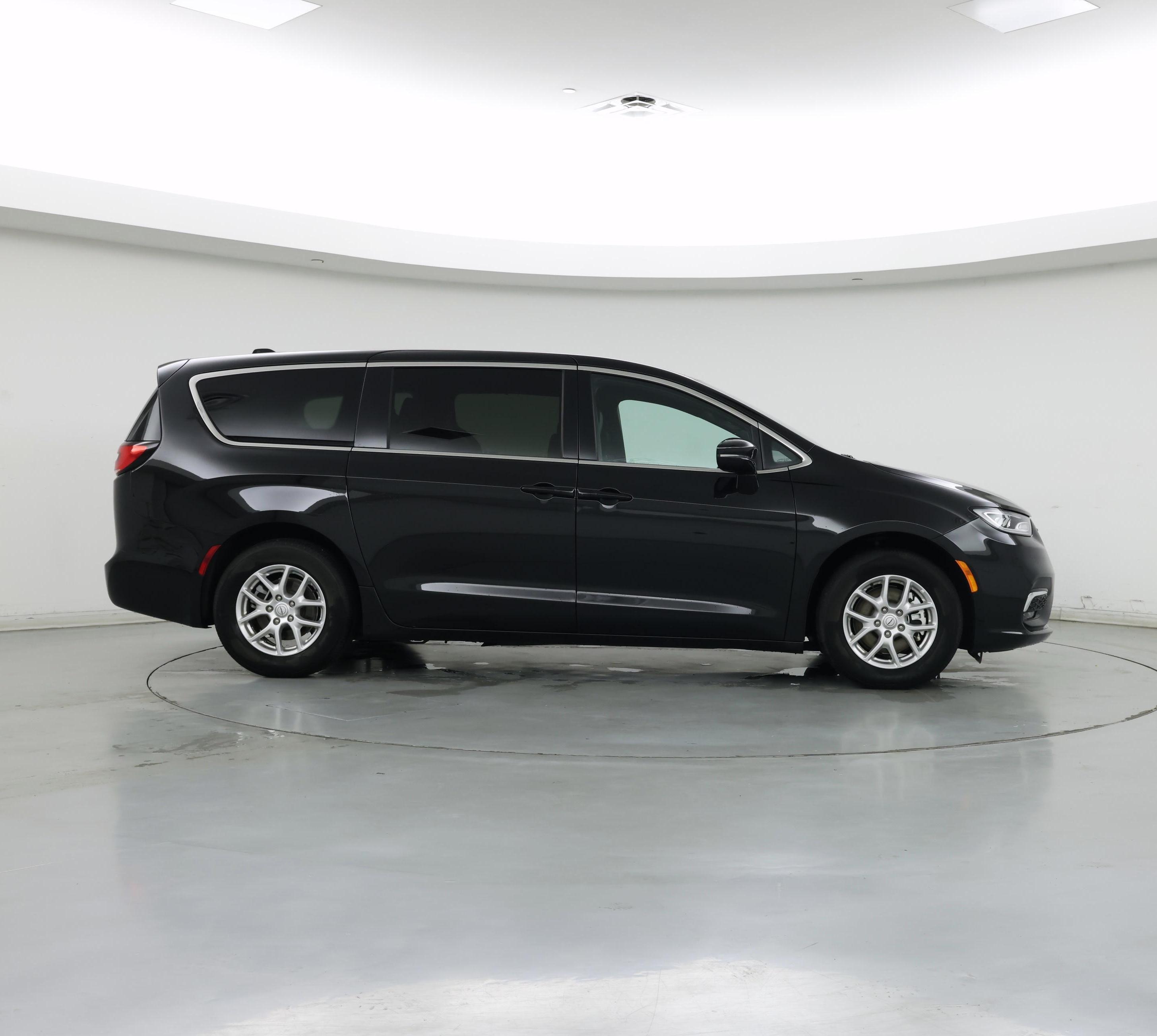 Thumbnail: 2025 Chrysler Pacifica - 7