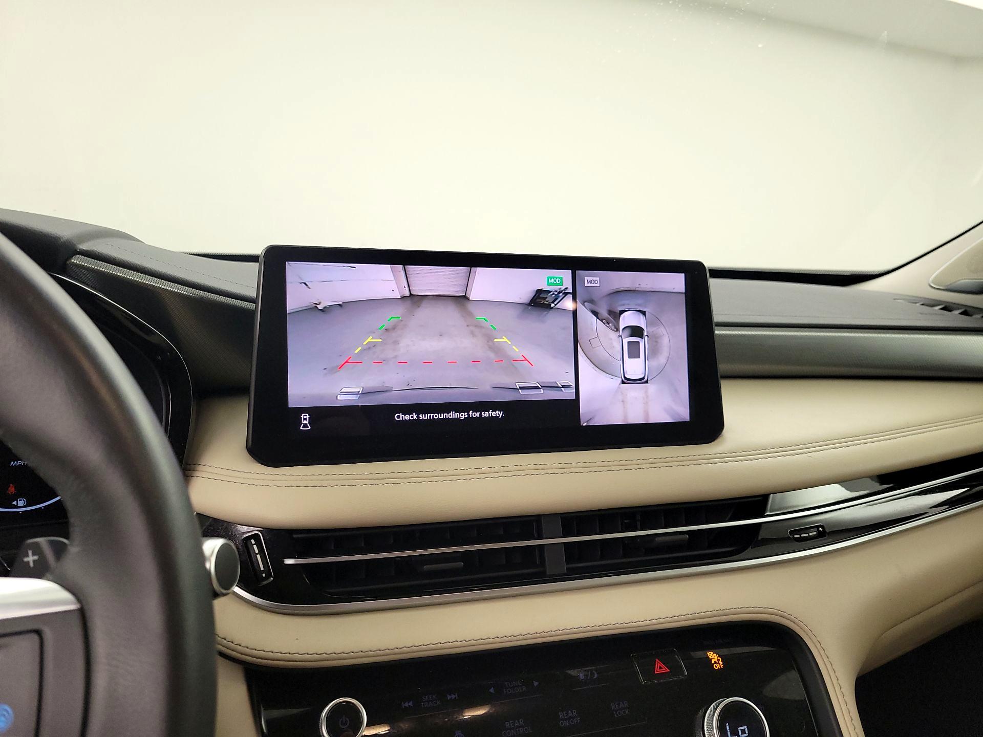 Thumbnail: 2023 INFINITI QX60 - 15