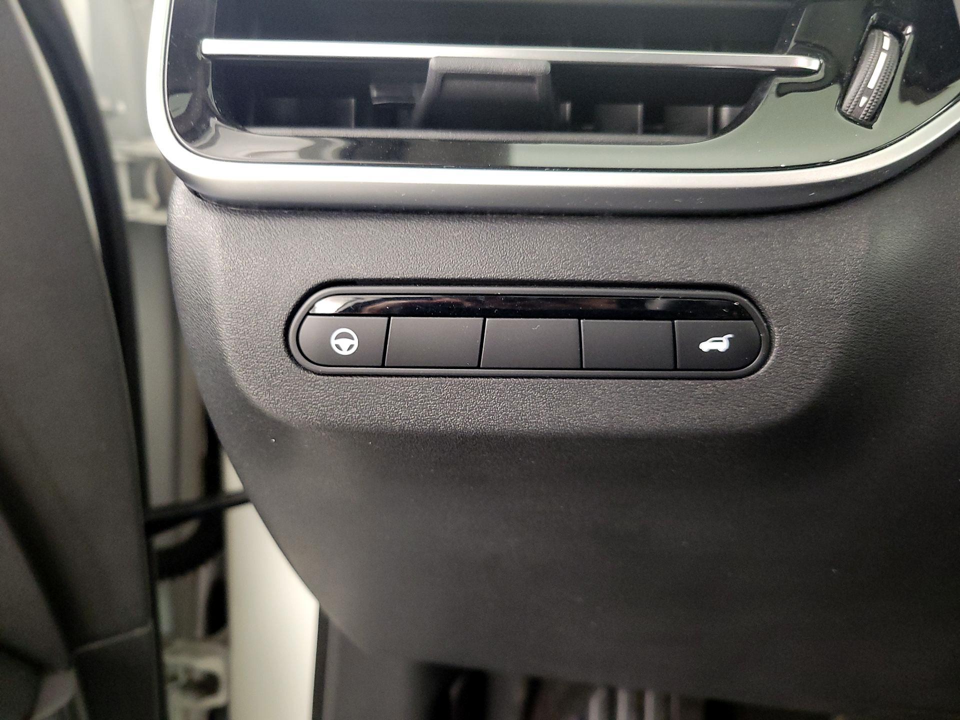 Thumbnail: 2023 INFINITI QX60 - 13