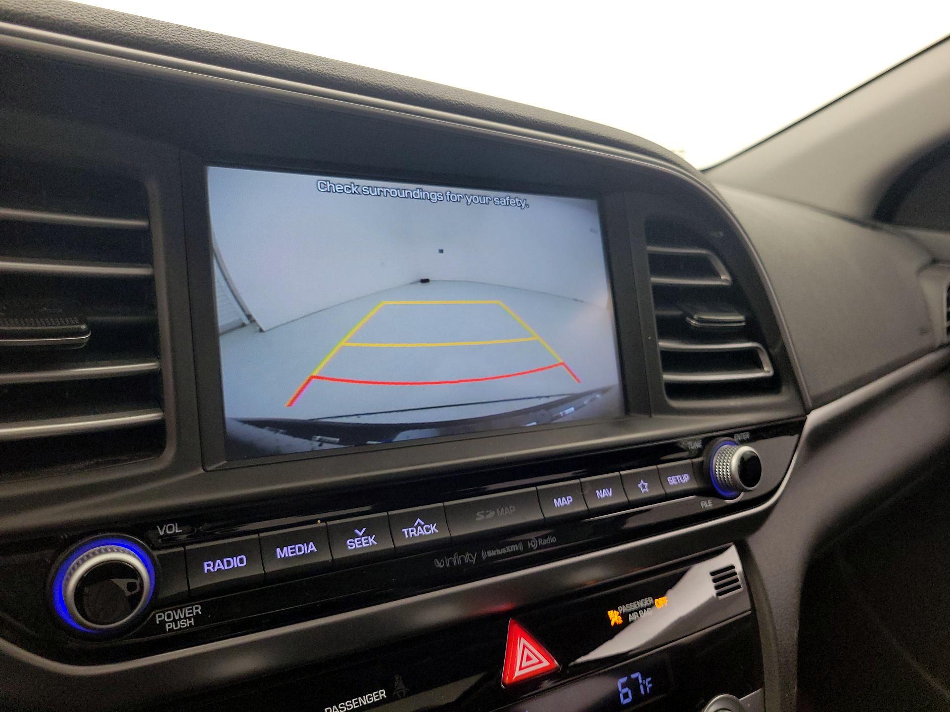 Thumbnail: 2020 Hyundai Elantra - 15