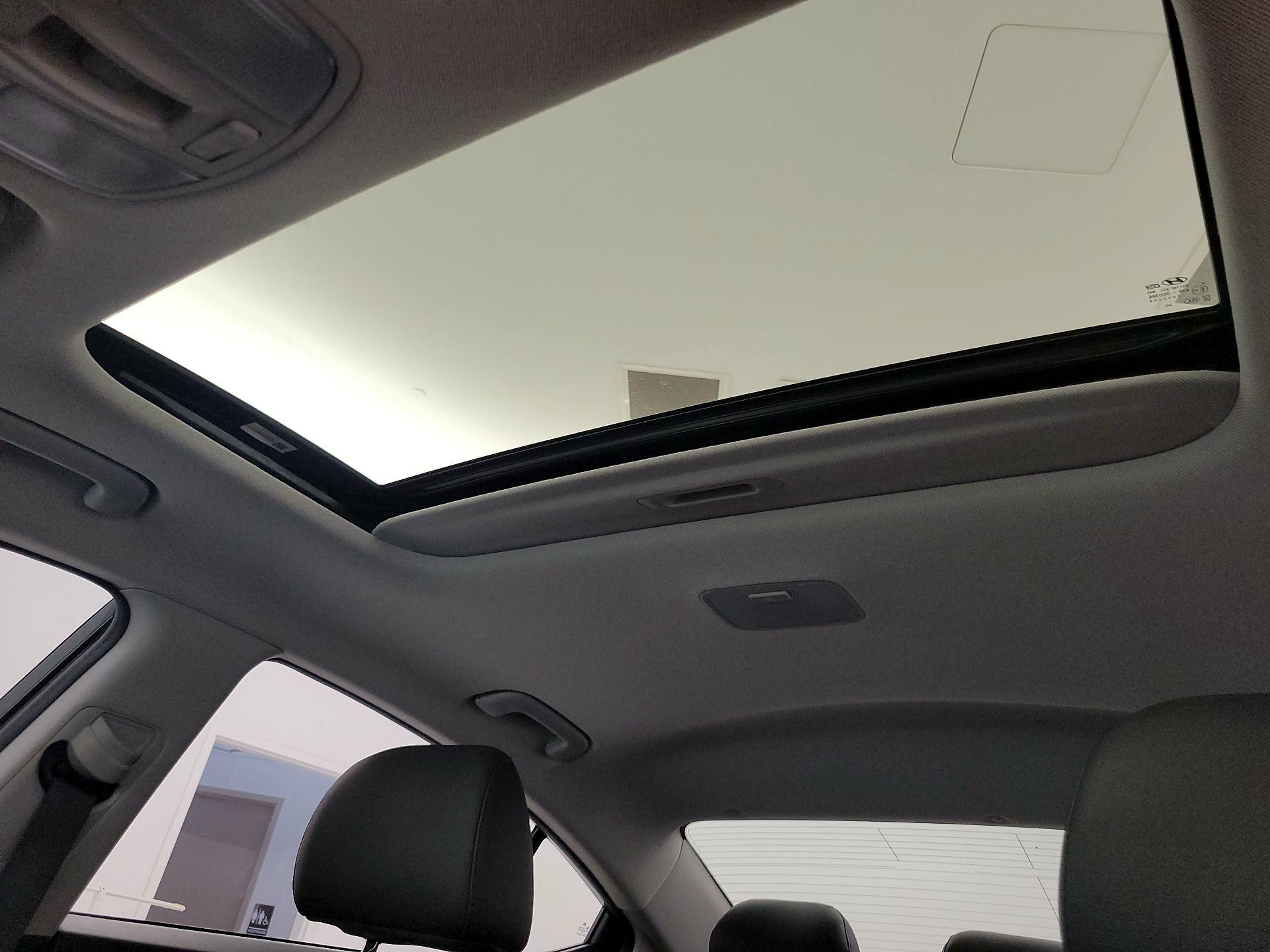 Thumbnail: 2020 Hyundai Elantra - 20