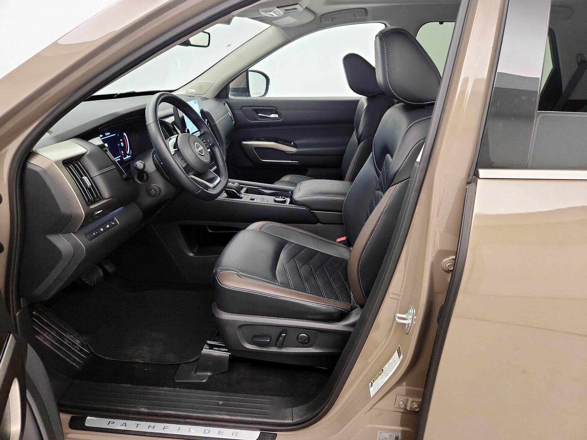 Thumbnail: 2023 Nissan Pathfinder - 11
