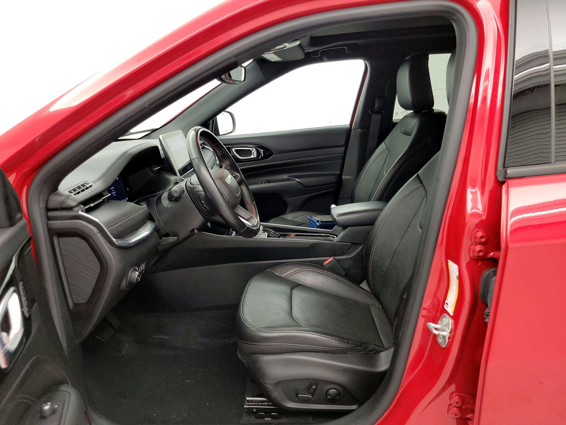 Thumbnail: 2022 Jeep Compass - 11