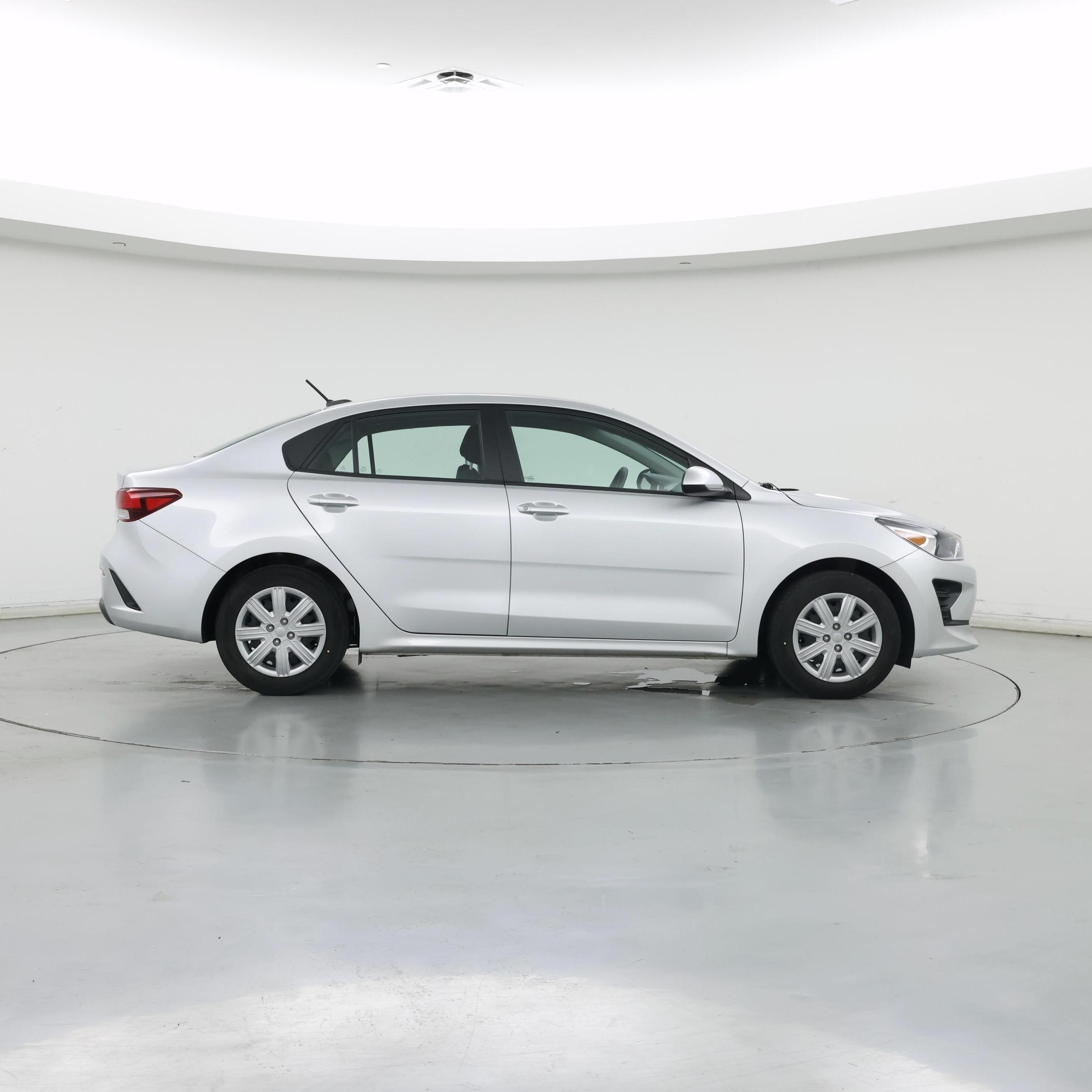 Thumbnail: 2023 Kia Rio - 7