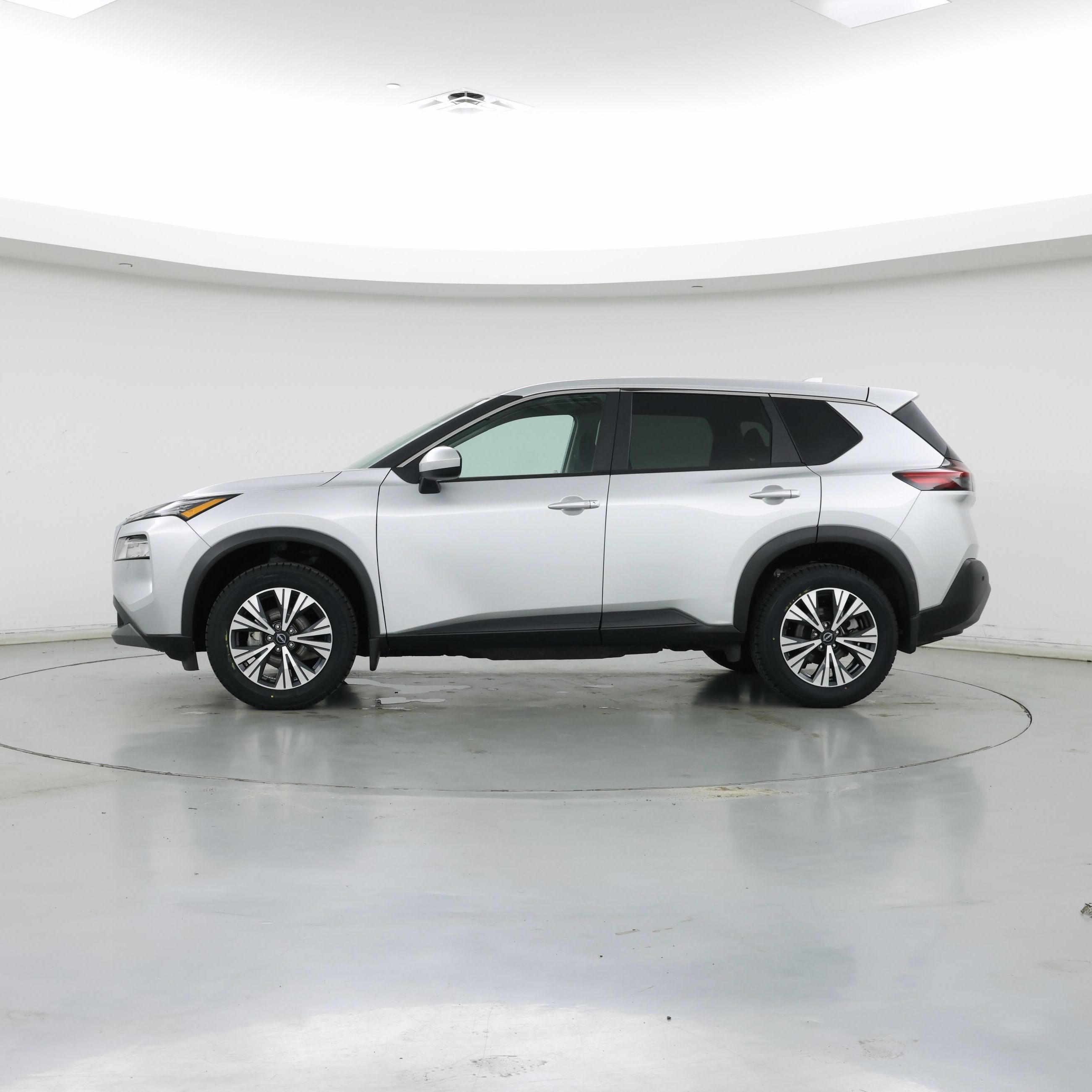 Thumbnail: 2023 Nissan Rogue - 3