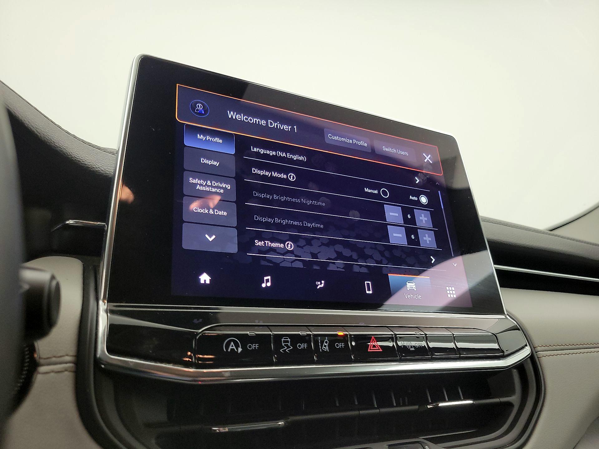 Thumbnail: 2022 Jeep Compass - 15